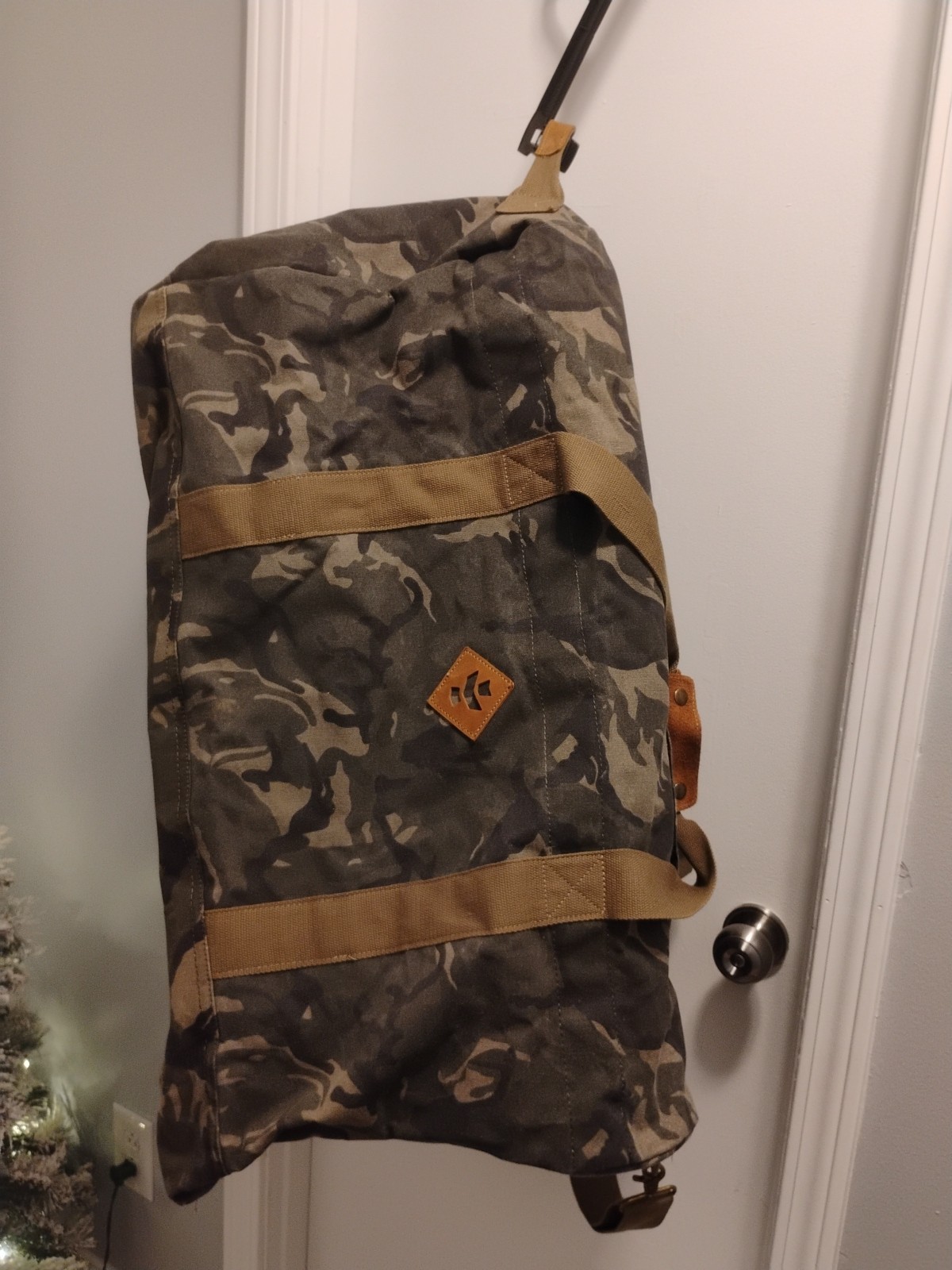 Revelry The Northerner XL Smell-Proof Duffle Bag – Camo Brown-Carbon Filter Odor