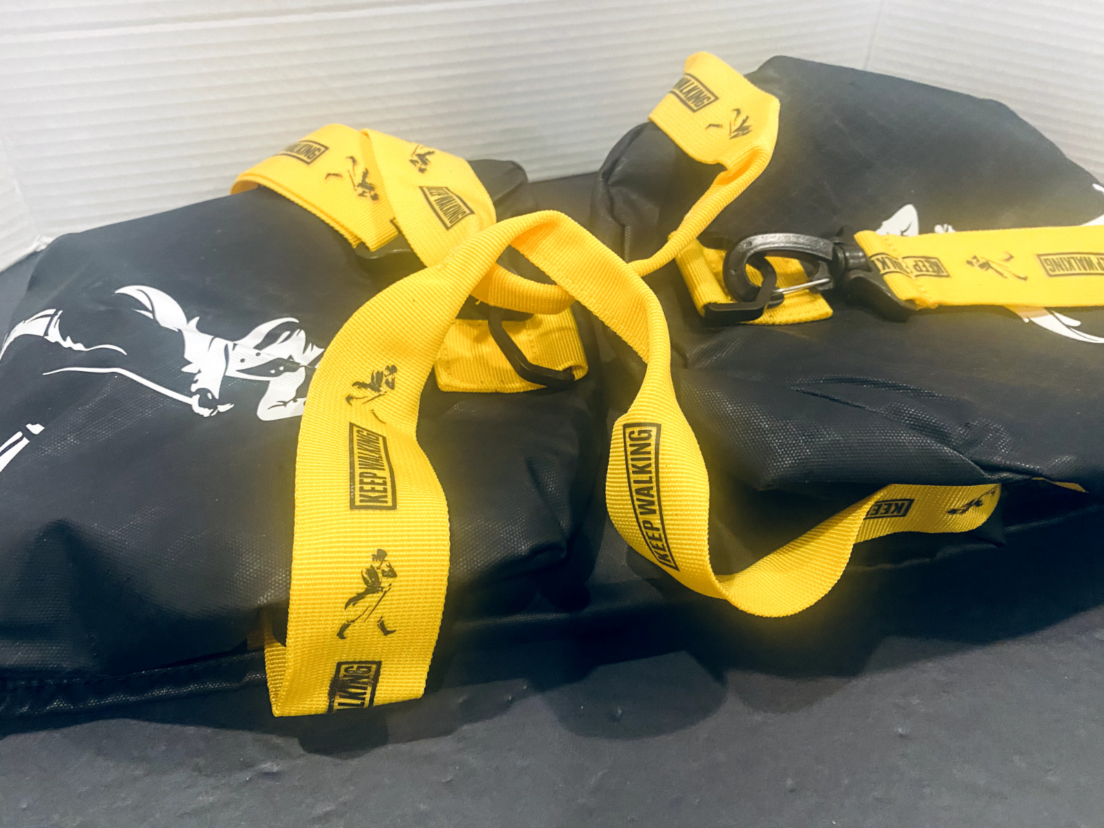 Bag Johnnie Walker “Keep Walking” Water Resistant Duffel Bag Travel, Gym