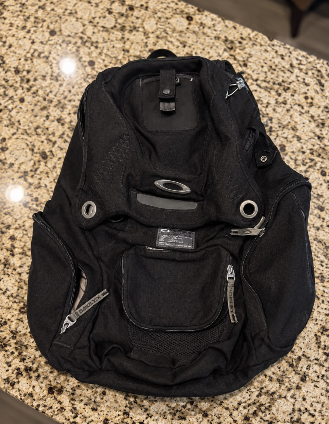Oakley Panel Backpack Black “The Book of Eli” Tactical Bag -Y2K, Grunge, Vintage