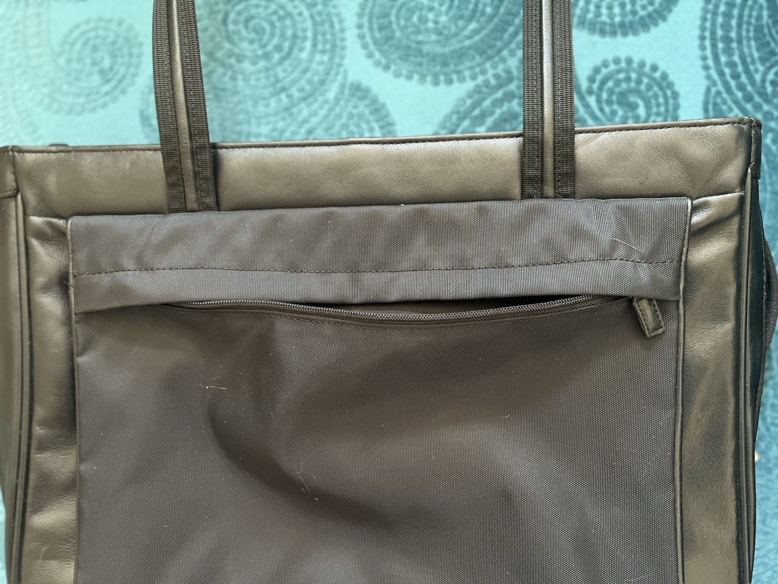 NWT! SHARP! LODIS 640XB Black Nappa Leather Microfiber Expandable Laptop Case