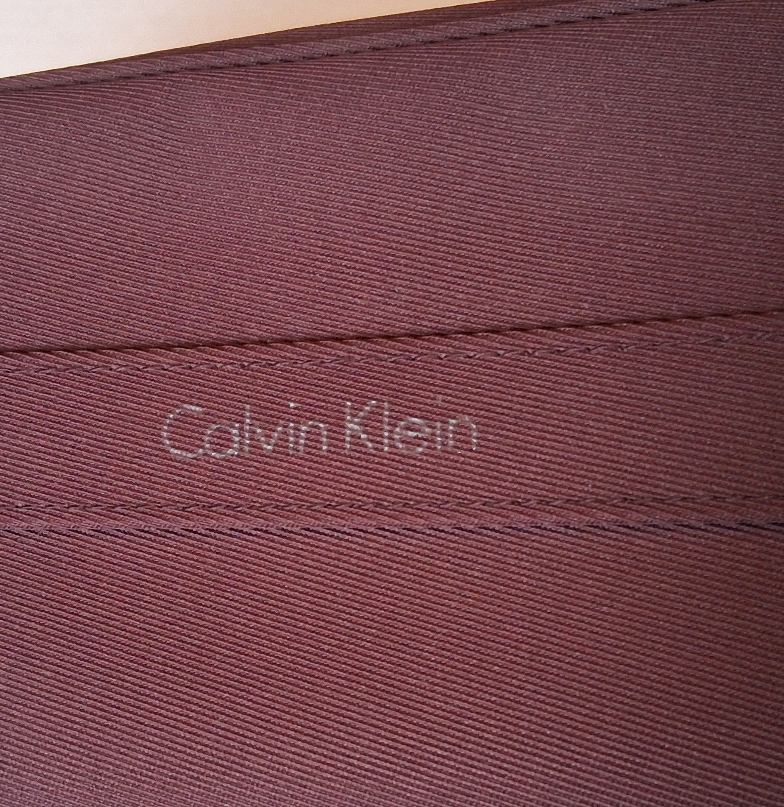 Calvin Klein Toiletry Bag Maroon