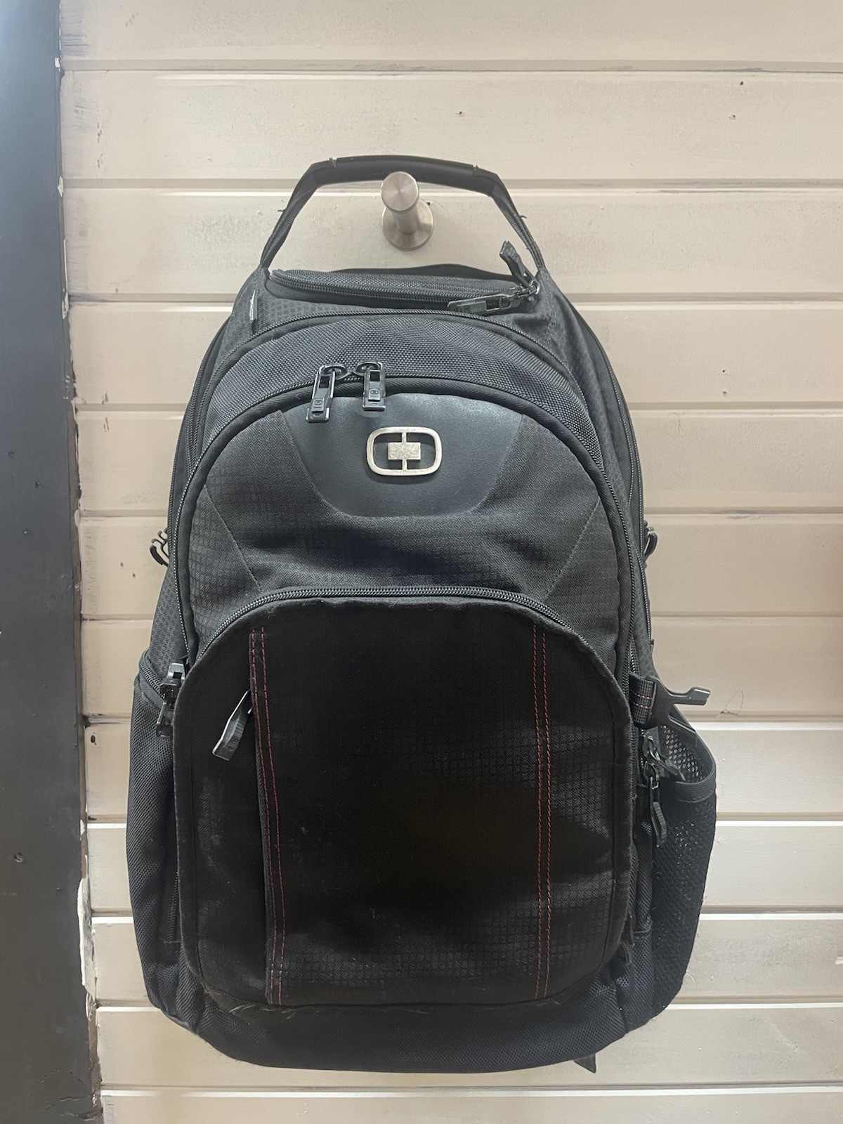 OGIO Prospect Tech Vault Airflow Black