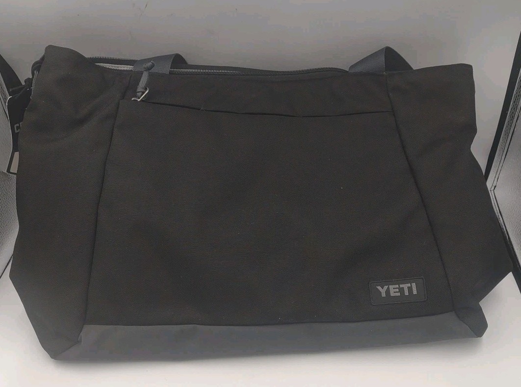 YETI Crossroads Tote 20L Black Padded Laptop Travel Work Carryall Bag New W/Tag