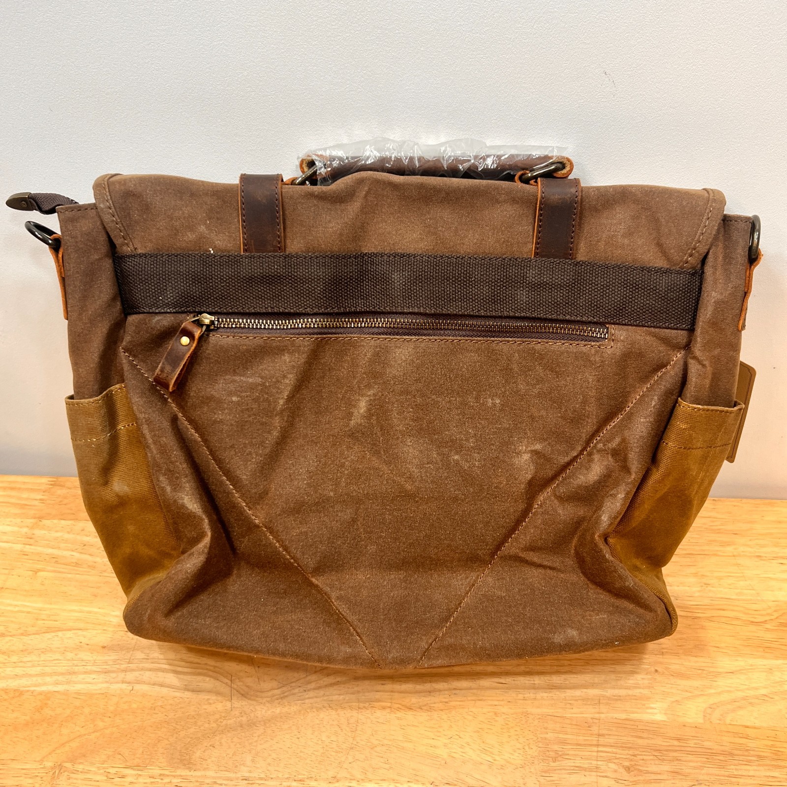 Newhey Waxed Canvas Leather Messenger Bag Coffee Brown 16 Inch Laptop NWT