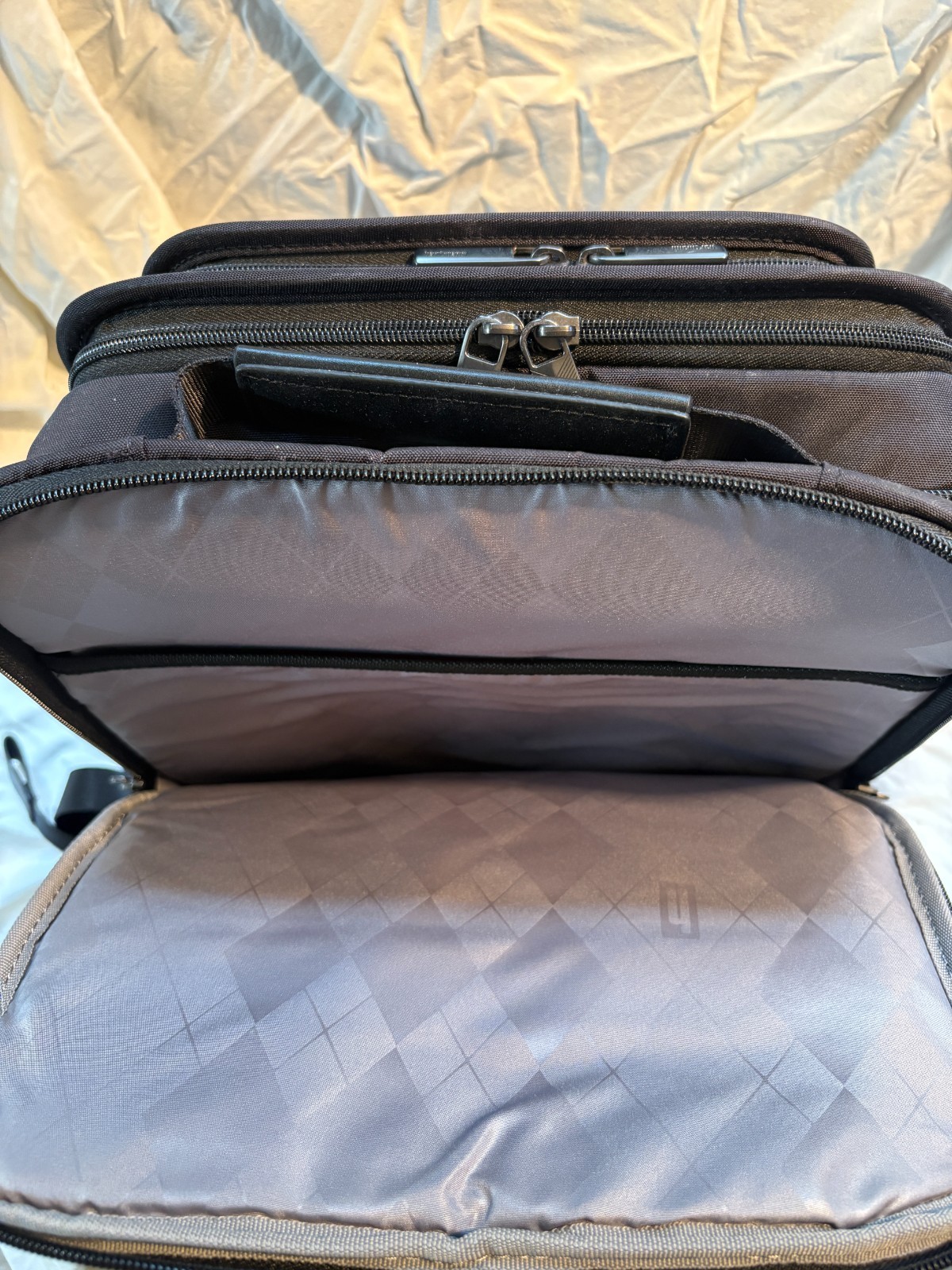 Hartmann Metropolitan Delta 360 Slim Travel Backpack Deep Black New w/o Tags