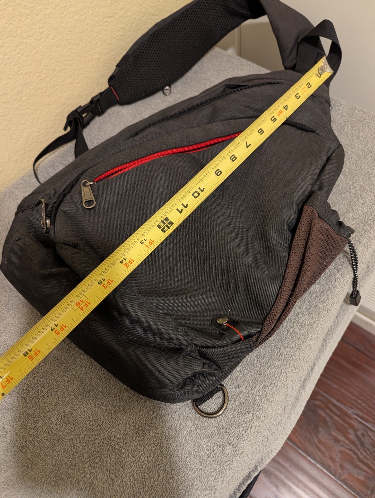 OutdoorMaster Sling Bag Single Strap Crossbody Backpack Unisex Dark Gray Red Zip