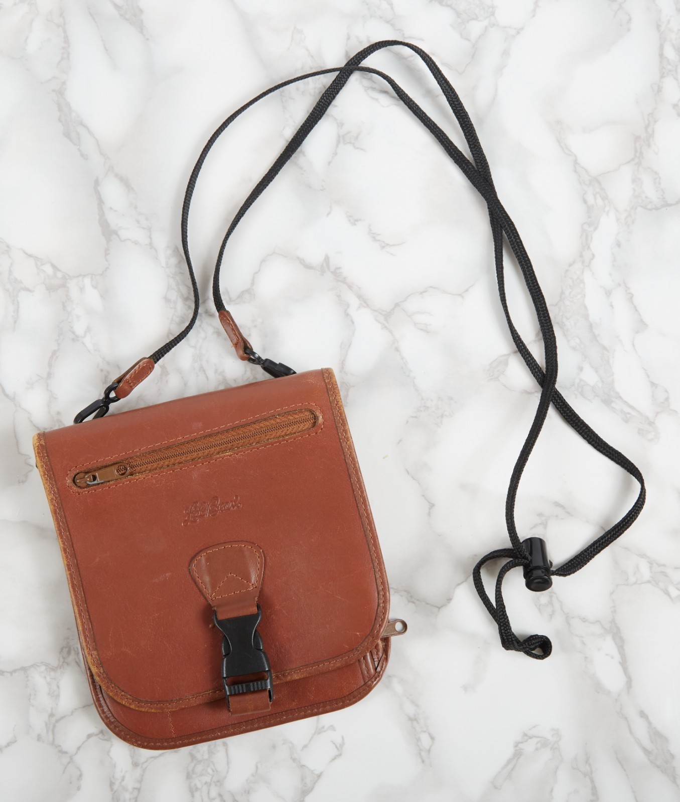 LL Bean Vintage Brown Full Grain Leather Travel Pouch Belt Bag Buckle Utility