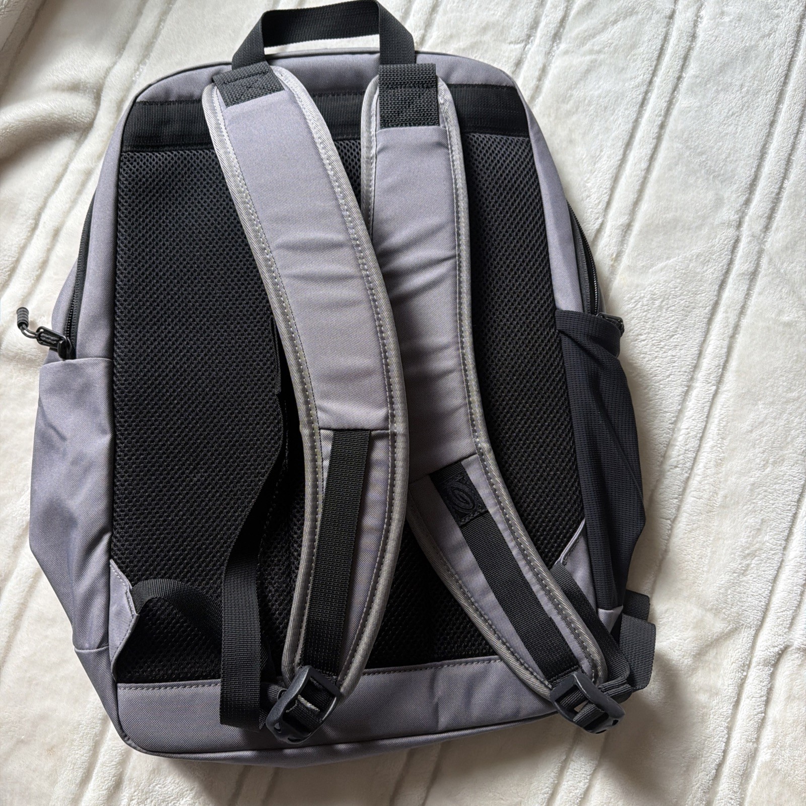 Timbuk 2 parkside eco laptop backpack 2.0 logo