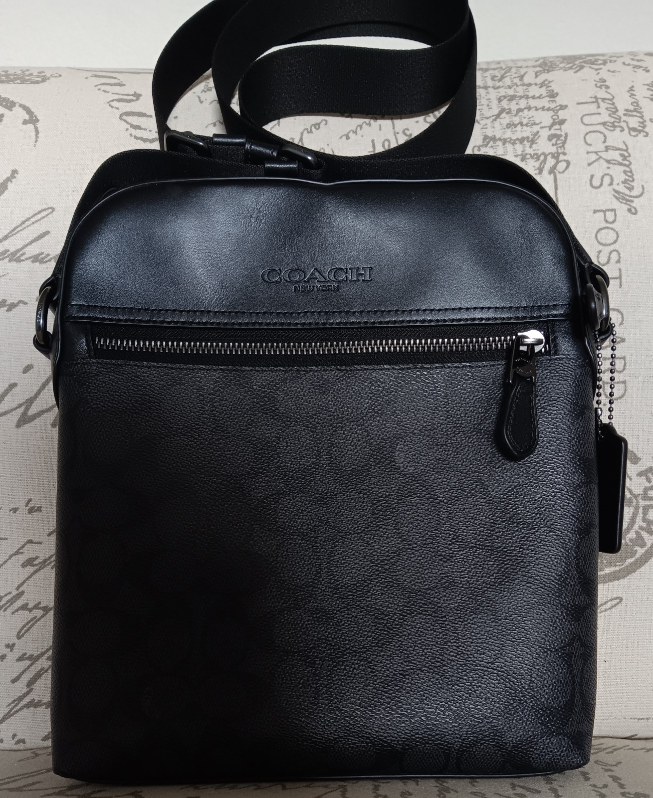 Coach Men’s Black Signature Logo Crossbody Bag Zip, Adjustable Strap, Pockets