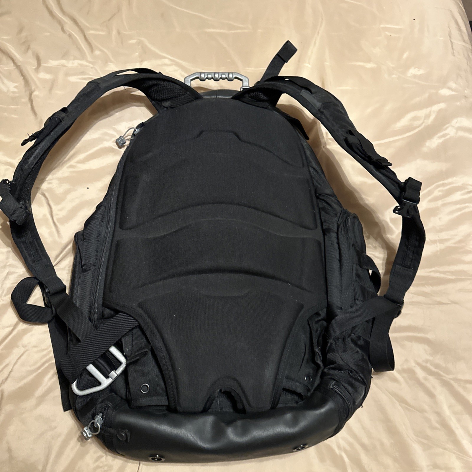 Oakley Tactical Field Gear Kitchen Sink Backpack Black.