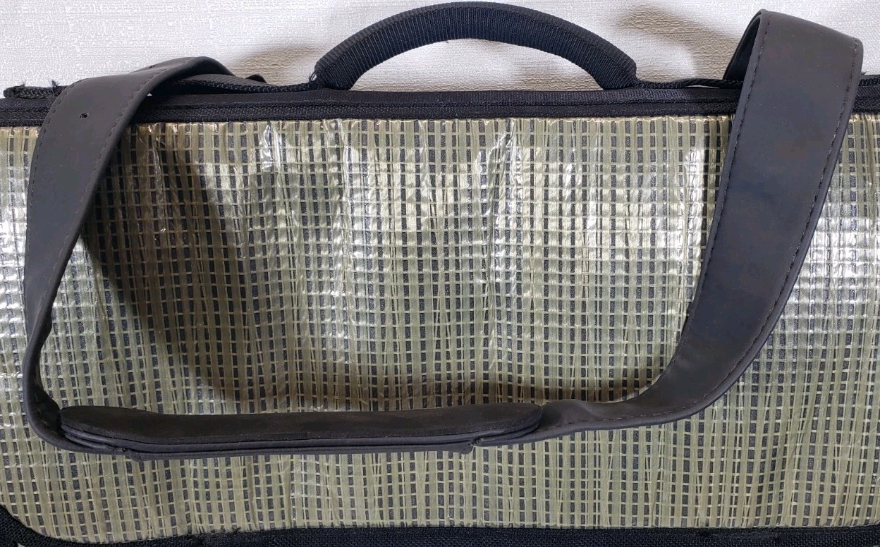 Chrome Industries – Kevlar Reinforced Laptop Bag – Olive **Read Description**