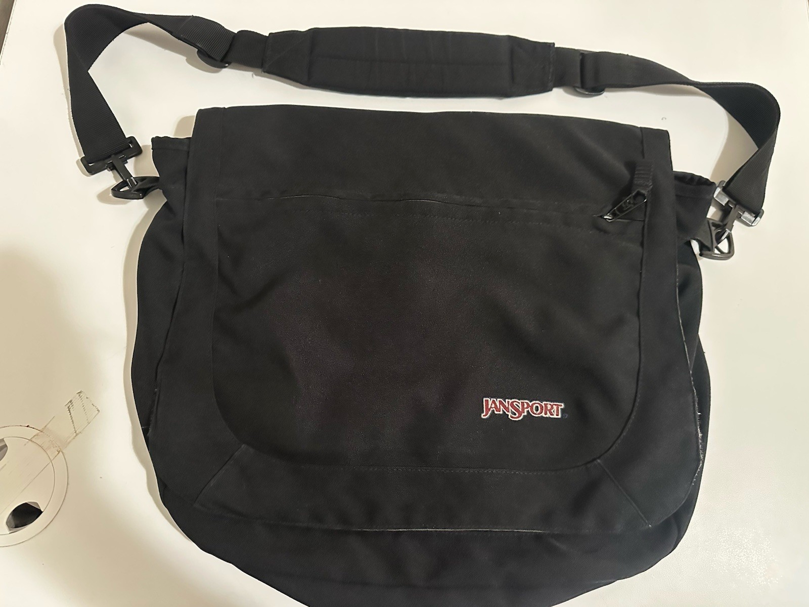 Vtg JanSport Black Messenger Bag/Laptop Travel Adjustable ShoulderStrap