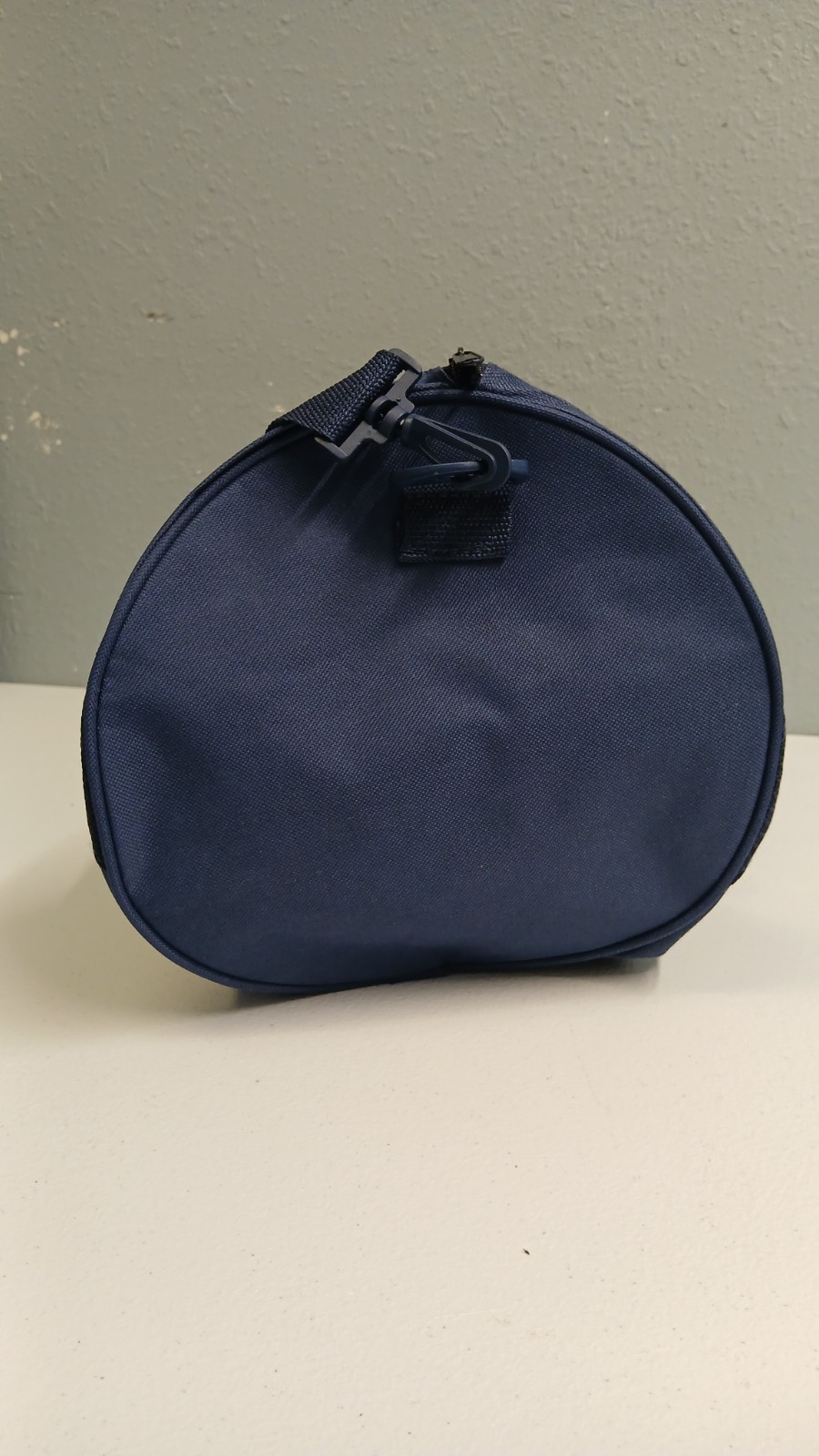 Daniel Mitchell Duffle Bag Gym Travel Luggage Navy Blue Polyester Sports Bag
