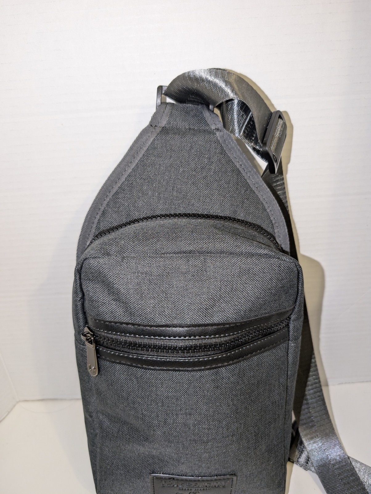 True Religion Crossbody Mens Sling Bag Gray Yeta 2.0 Buddha Logo Adjustable NWOT