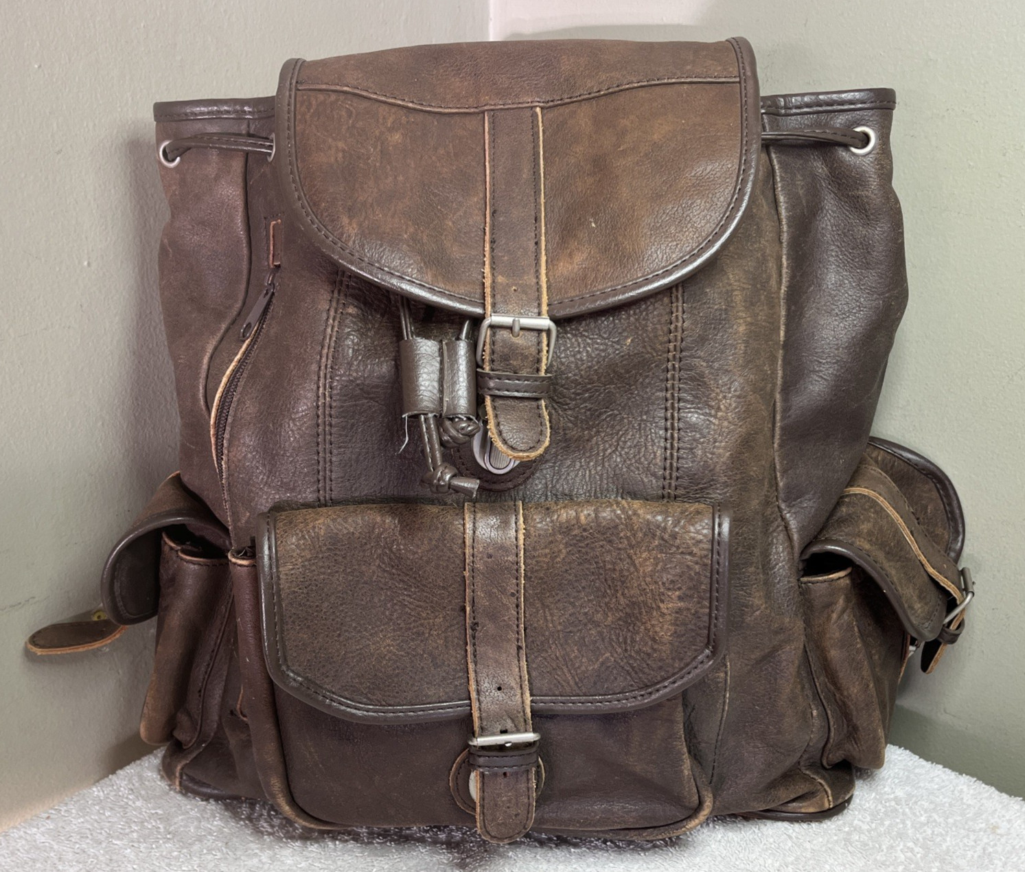 Vintage MARLBORO Adventure Team Leather Backpack Promo Drawstring Buckles Brown