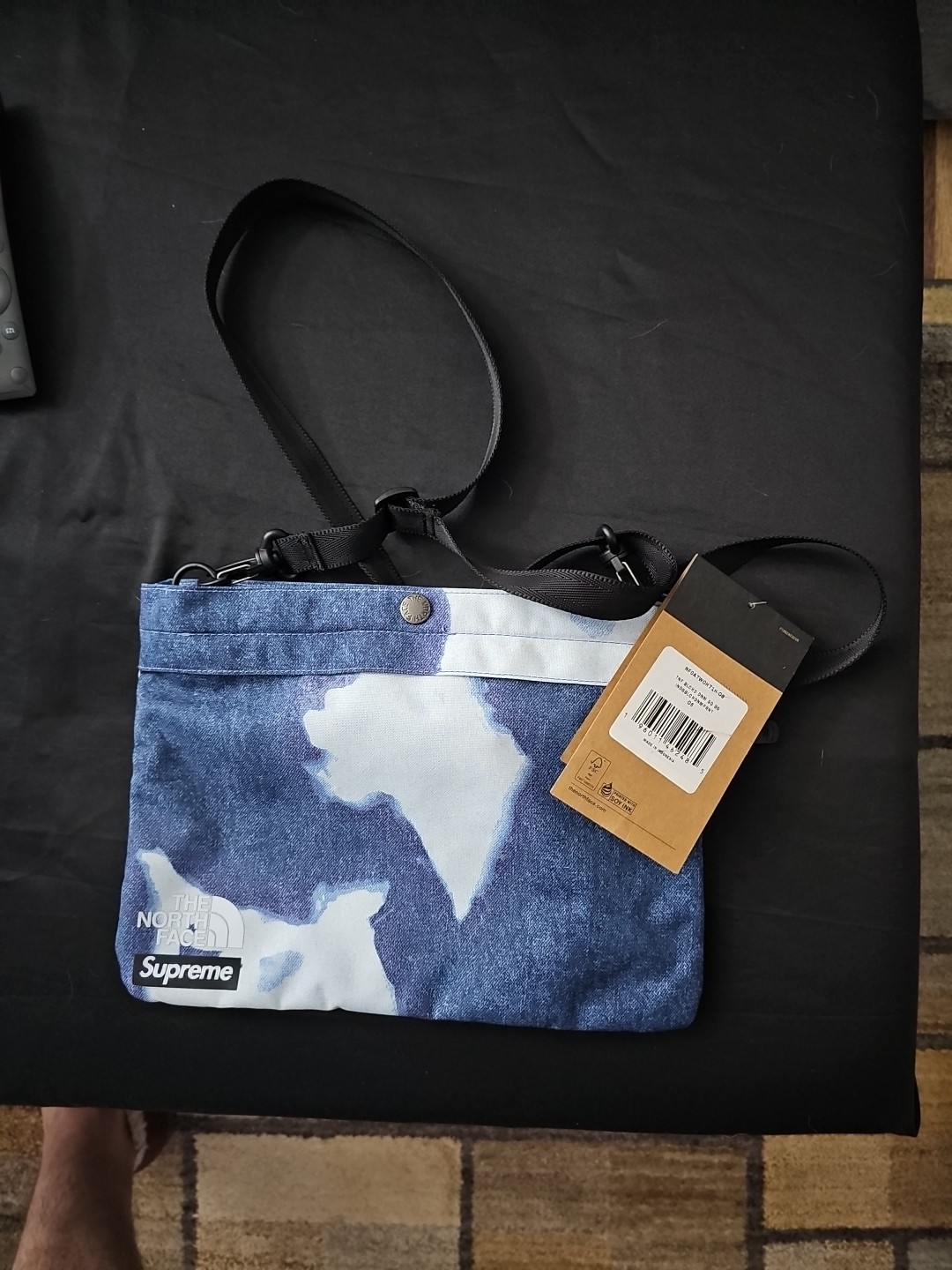SUPREME/ THE NORTH FACE TNF BLEACHED DENIM PRINT SHOULDER BAG/ OS INDIGO/ FW21
