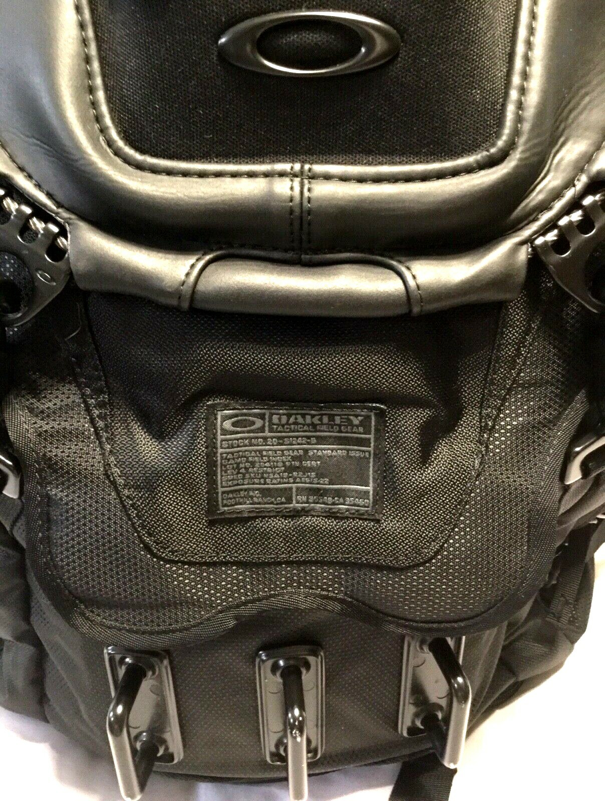 OAKLEY KITCHEN SINK BACKPACK 34L Stealth Black Tactical Field Gear Trail Bag