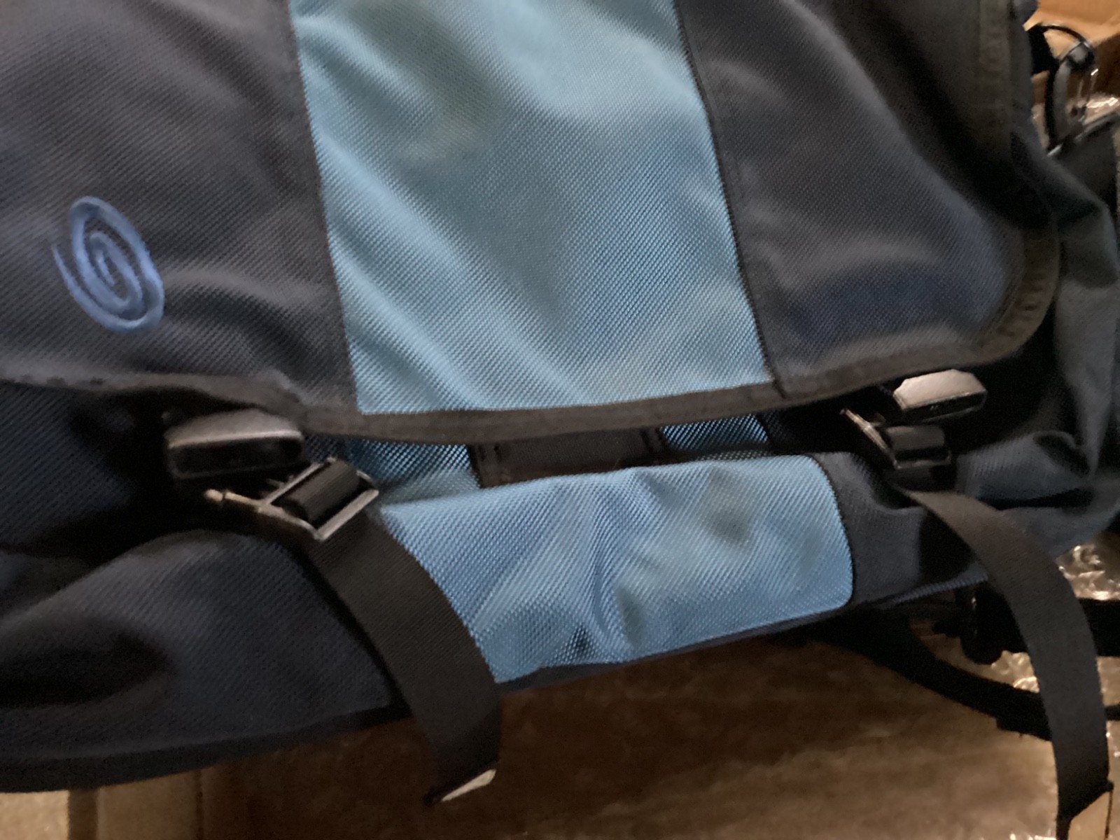Timbuk2 Briefcase, Messenger Bag, Backpack 3 In 1 Laptop bag .