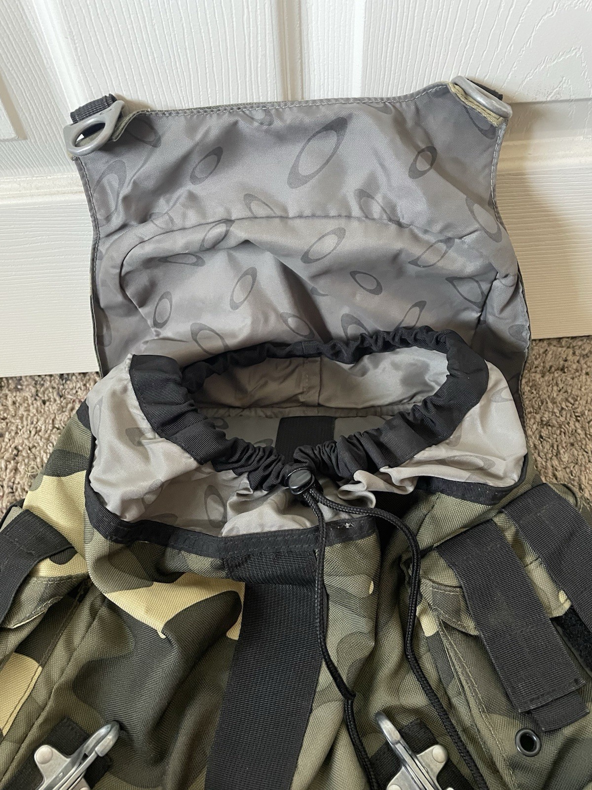 RARE OAKLEY AP MECHANISM BACKPACK Camo Mountain Division Hiking Day Pack Bag