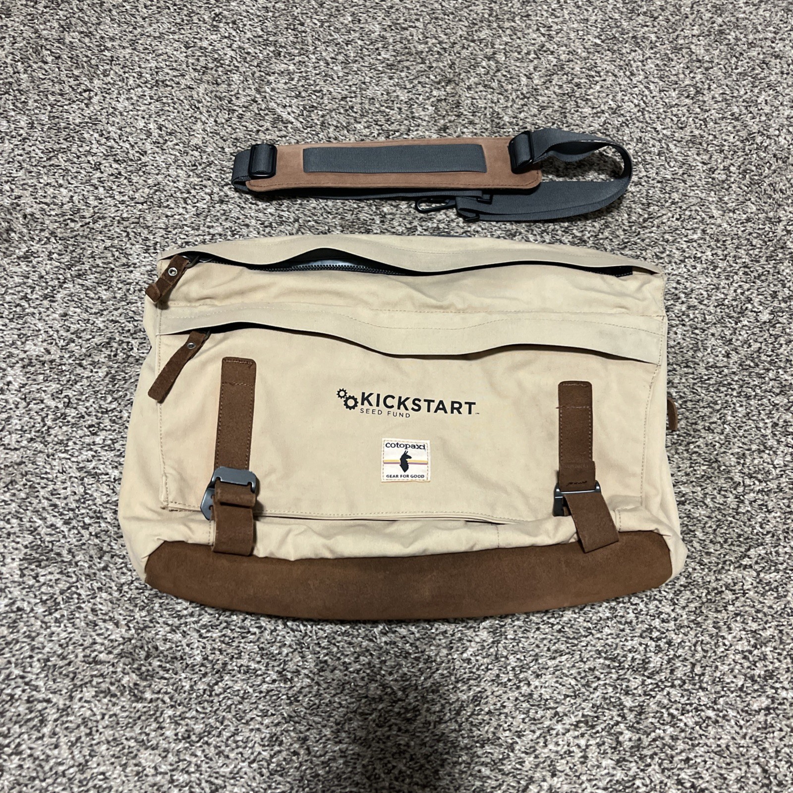 Cotopaxi Kpong Shoulder Messenger Carrying Bag Satchel Travel Work With Logo