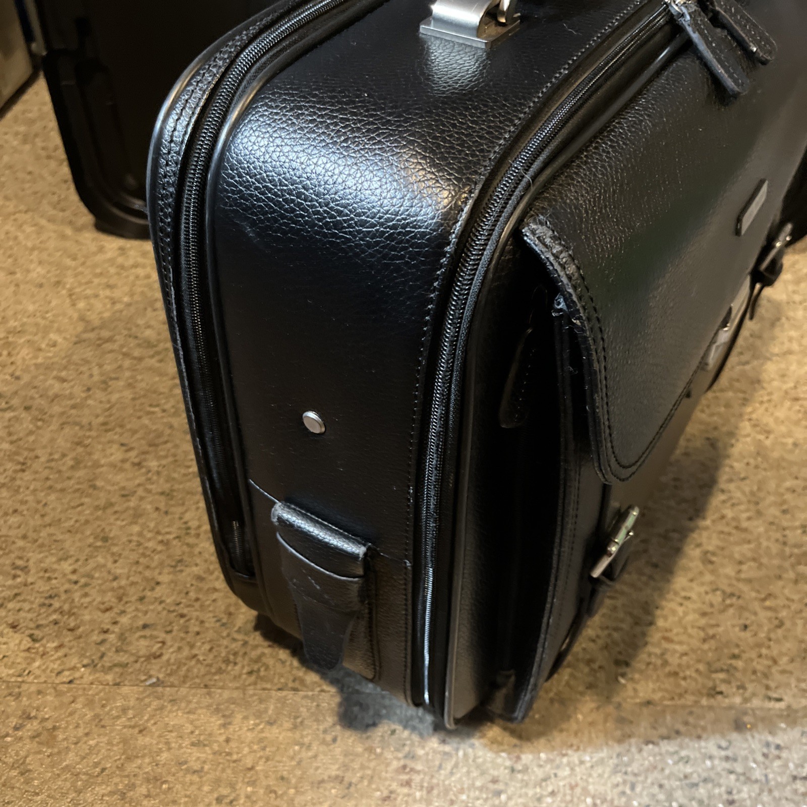 Brooks Brothers Genuine Pebbled Leather Trolley Travel Bag Black Used VGC