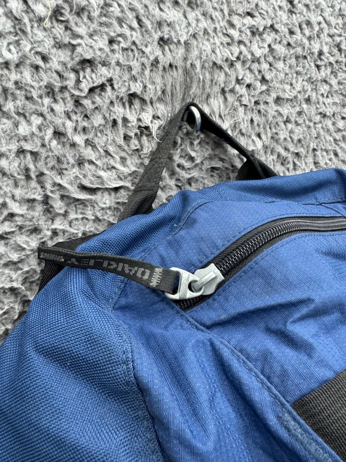 Oakley Icon 2.0 Tactical Gorpcore Hiking Rucksack Backpack Navy Blue Unisex