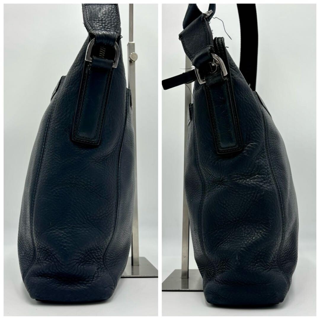 TUMI Centro Venezia Navy Leather Crossbody Bag Mens Authentic 31cm 11.8in