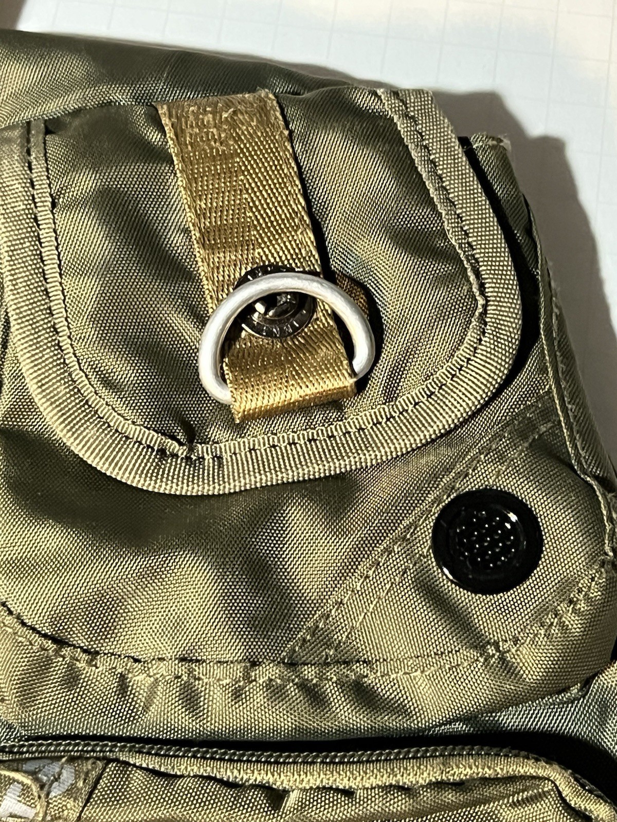 INNTURT Crossbody Sling Bag Green/Tan Solid Zip/Snap Adjustable Strap Pockets