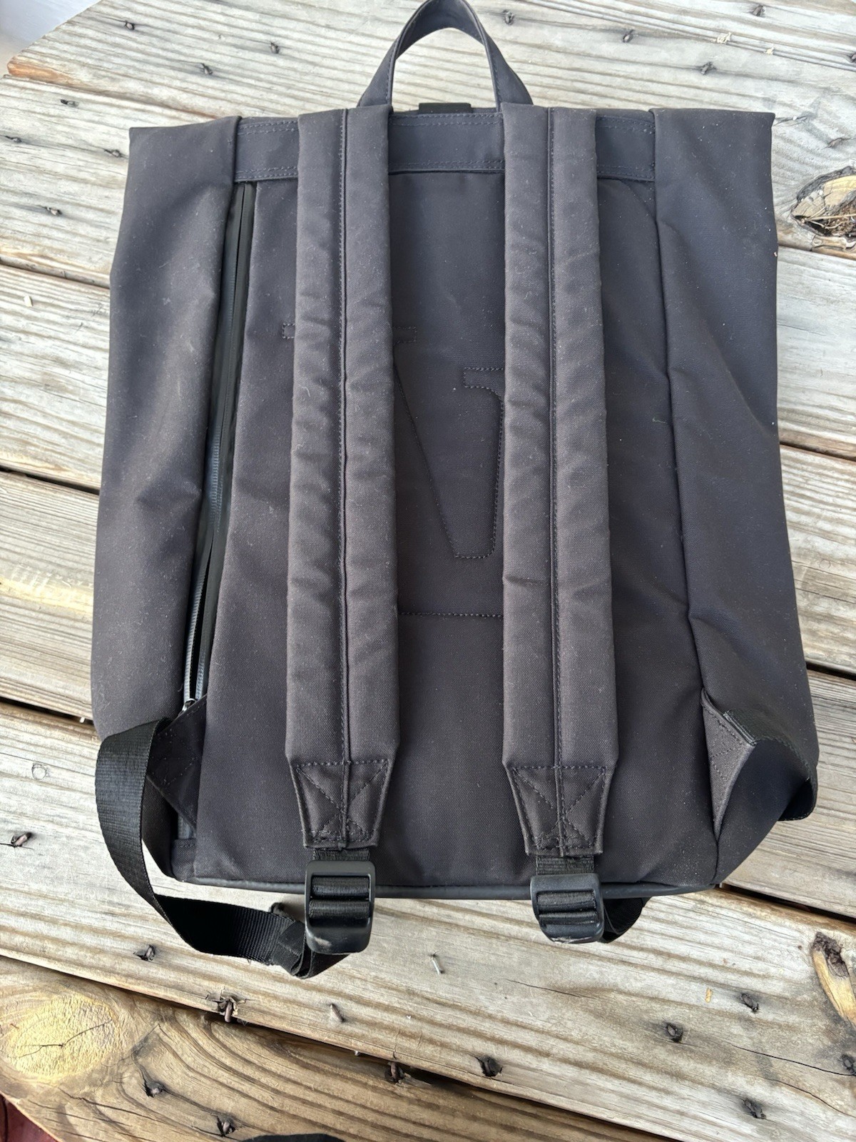 Vuori Black Roll-Top Backpack, Buckle & Zip Closure, Padded Straps
