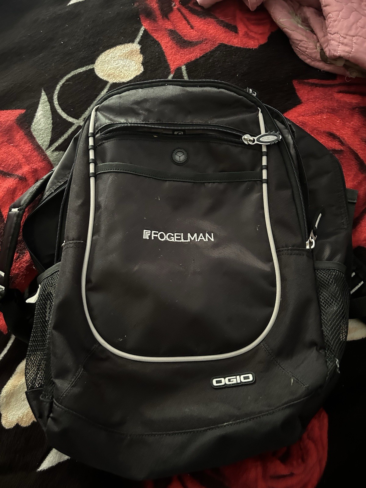 OGIO Fogelman Black Backpack Zip/Buckle Closure Adjustable Strap Bottle Pocket