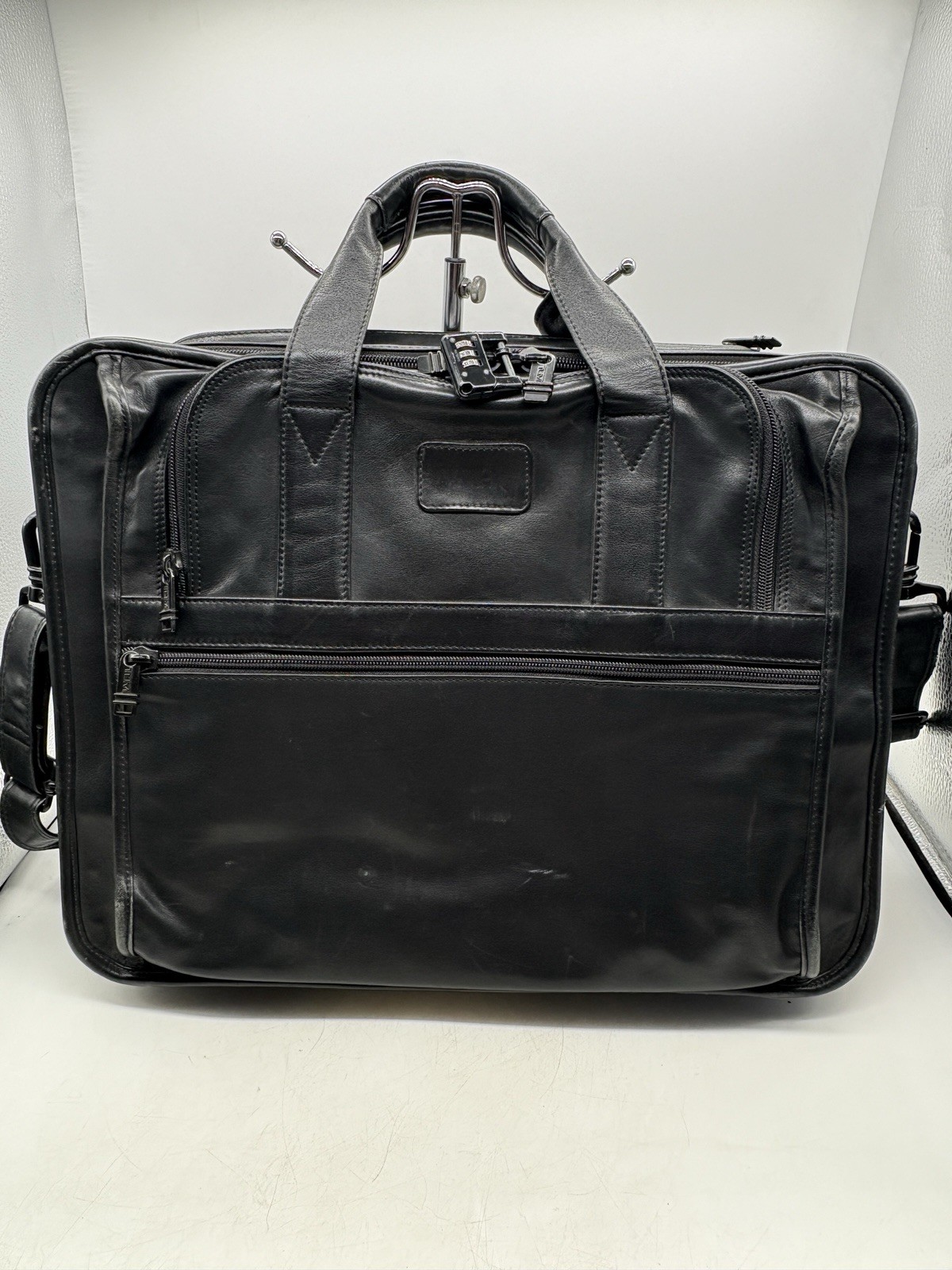 TUMI Alpha Black Leather Briefcase Laptop Messenger Bag 6”x13”x17.5”
