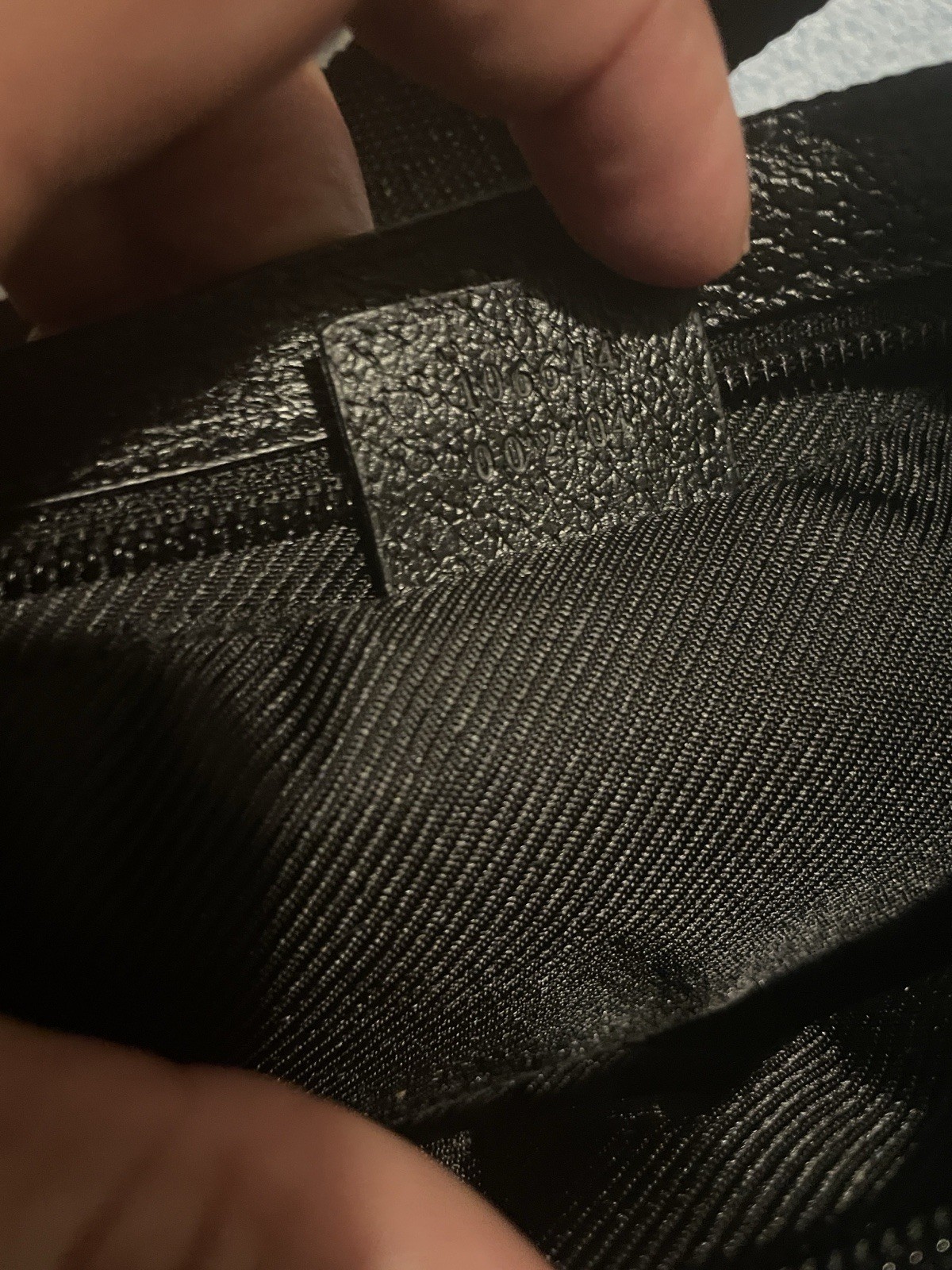 Gucci GG Supreme Black GG Pattern Small hand Bag Zip Closure Adjustable