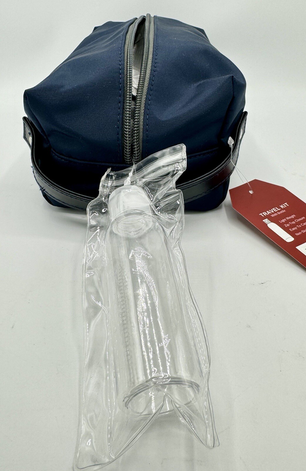 PERRY ELLIS PORTFOLIO Men’s Nylon Handle Travel Zip-Kit Bag, Navy, NWT