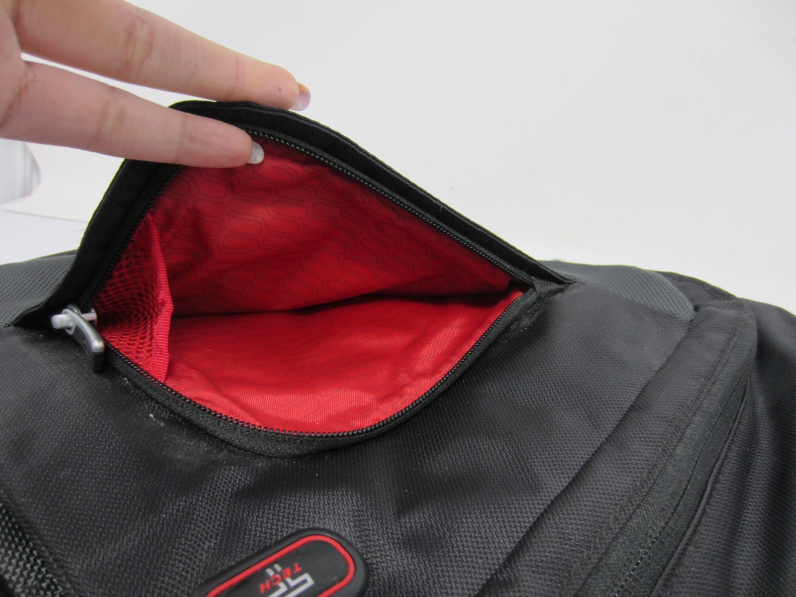 Tumi T-Tech Mekenna Flap Lid Messenger Crossbody Bag – Black – 10.5″x13.25″3.25″