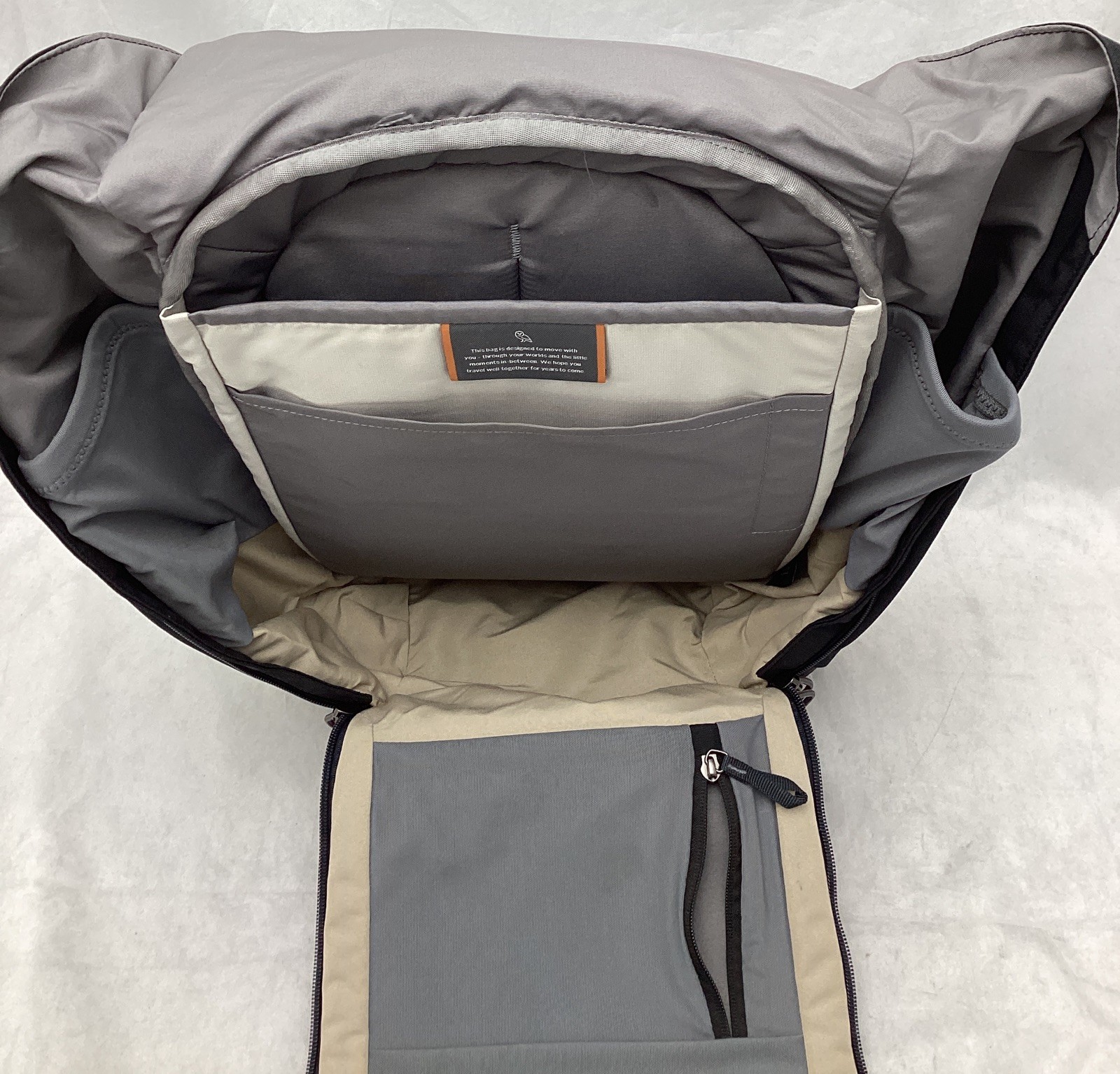 Bellroy Venture 22L Black Backpack