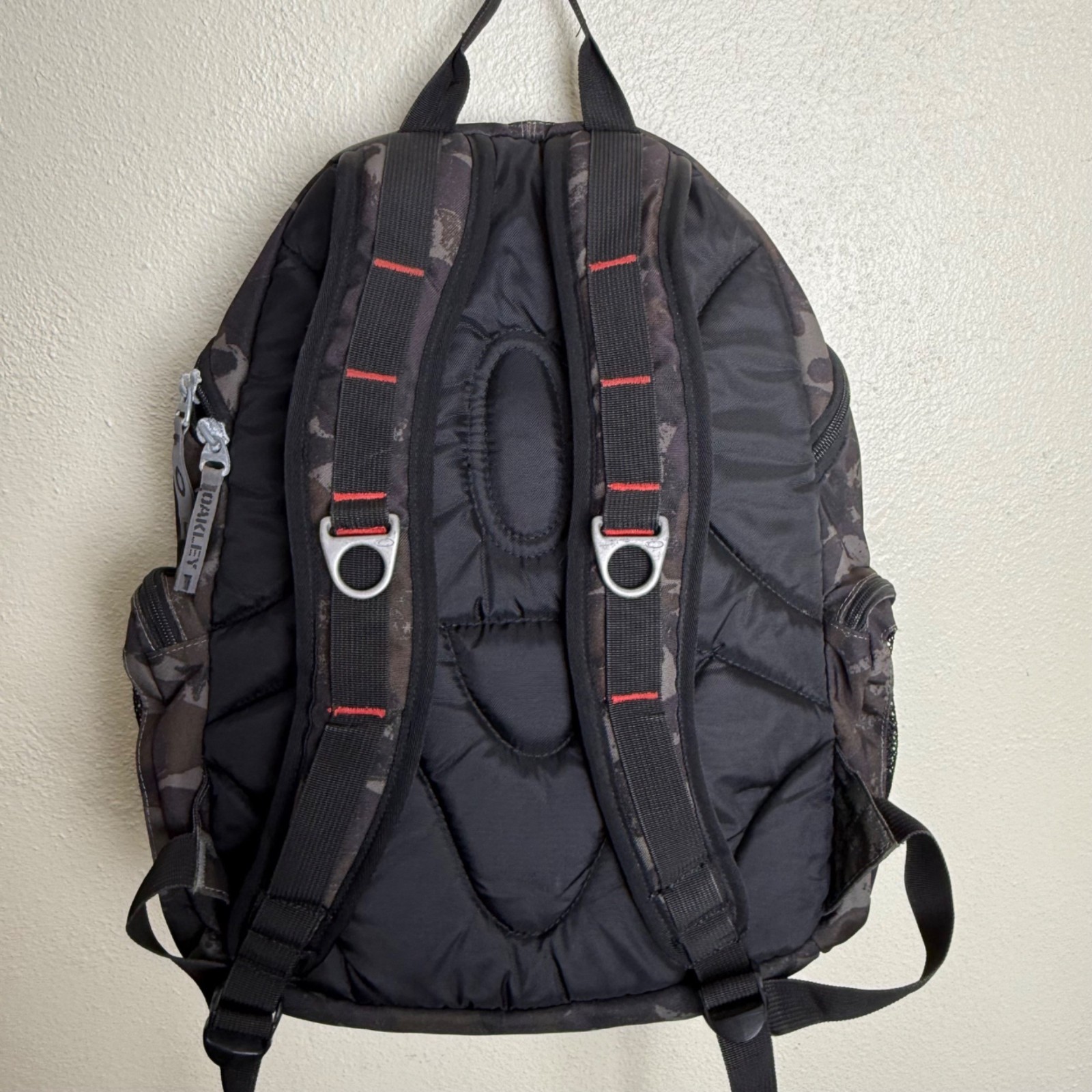 Vtg Oakley Planet Pack Black Camo Tactical Backpack Y2K *Flaw*