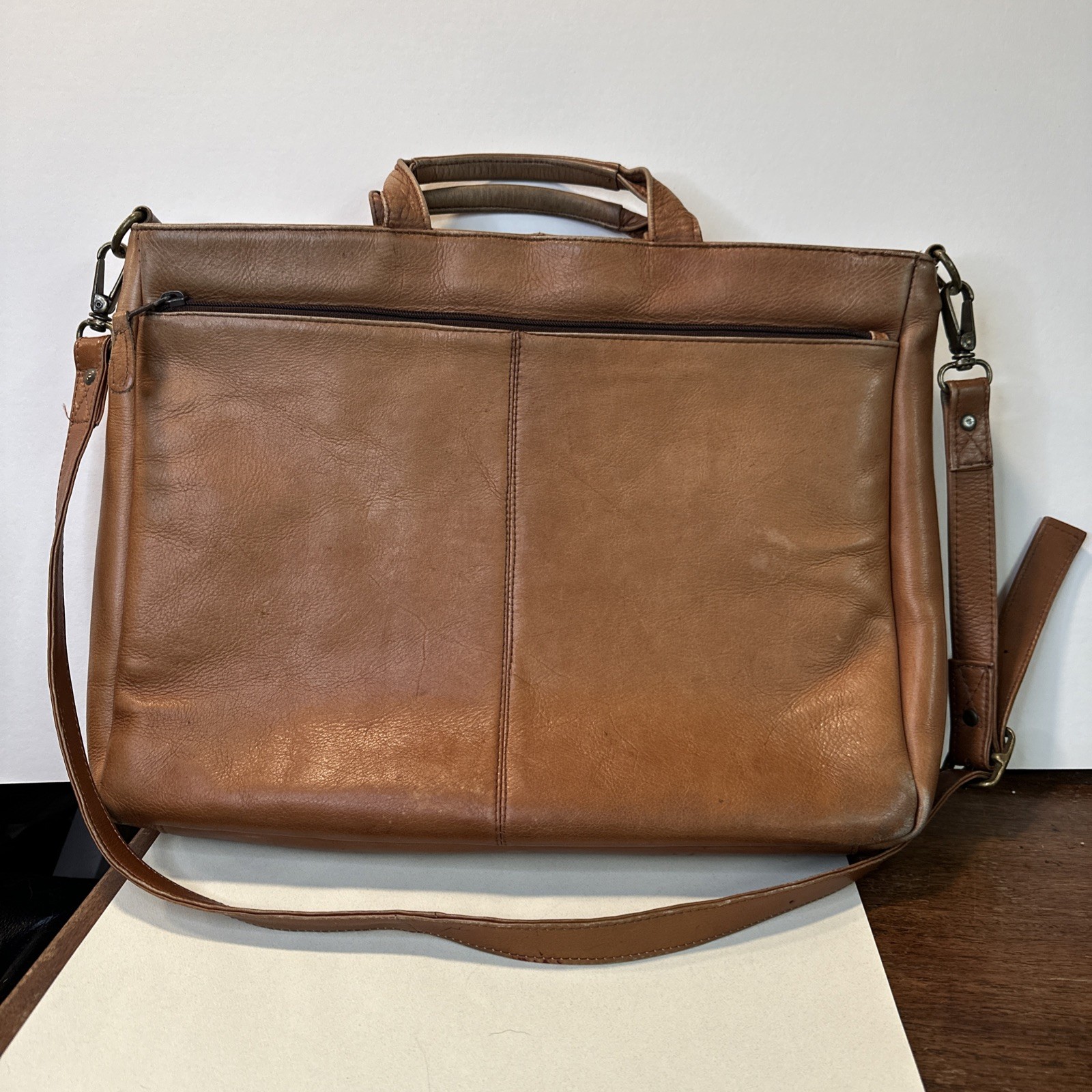 LATICO camel brown leather briefcase laptop messenger bag vintage