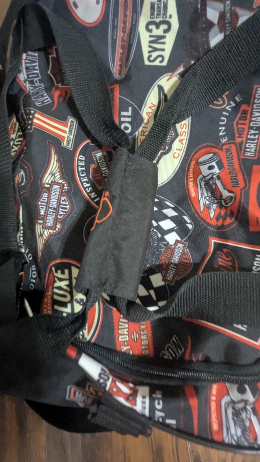 Harley-Davidson Duffel Gym Bag 20″ L x 10″ W Logo Design Shoulder Strap, Handle