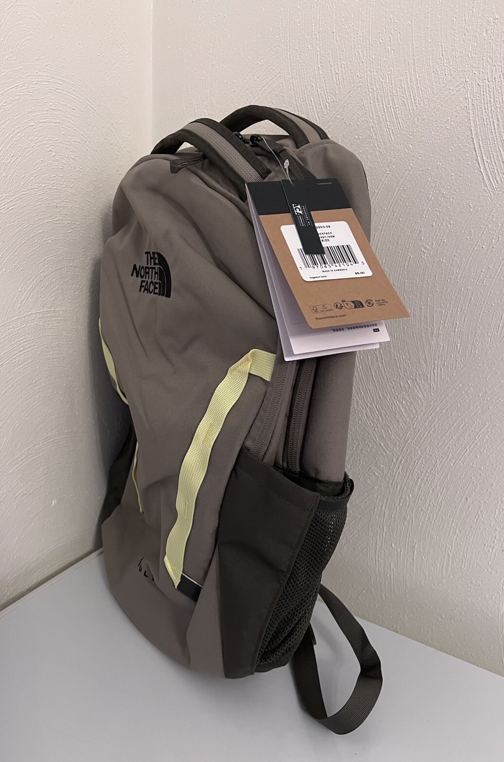 The North Face Vault Backpack School Book Laptop Bag, Cavern Grey One Size