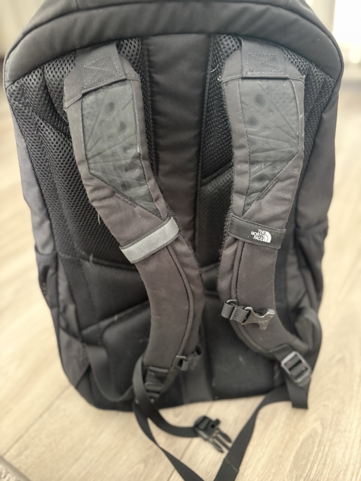 The North Face Vault Backpack Black FlexVent Laptop School Bag