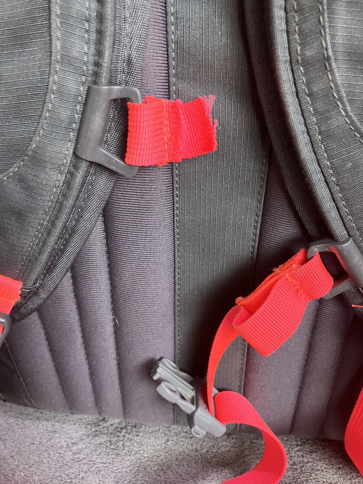 The North Face Recon Backpack Dark Gray Laptop Hiking Day Bag Padded Back