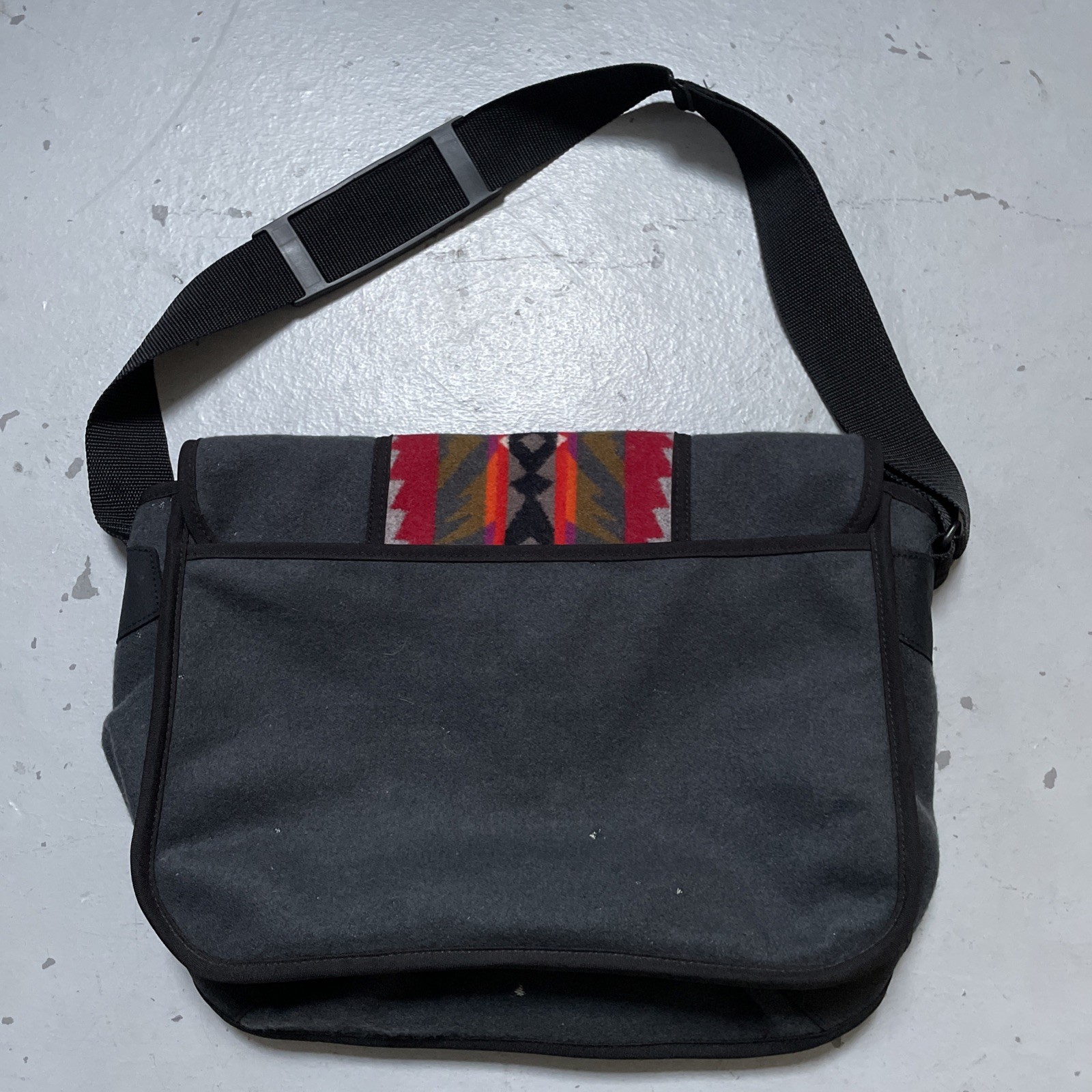 Vintage Pendleton High Grade Western Wear Messenger Bag Aztec Pattern Made USA