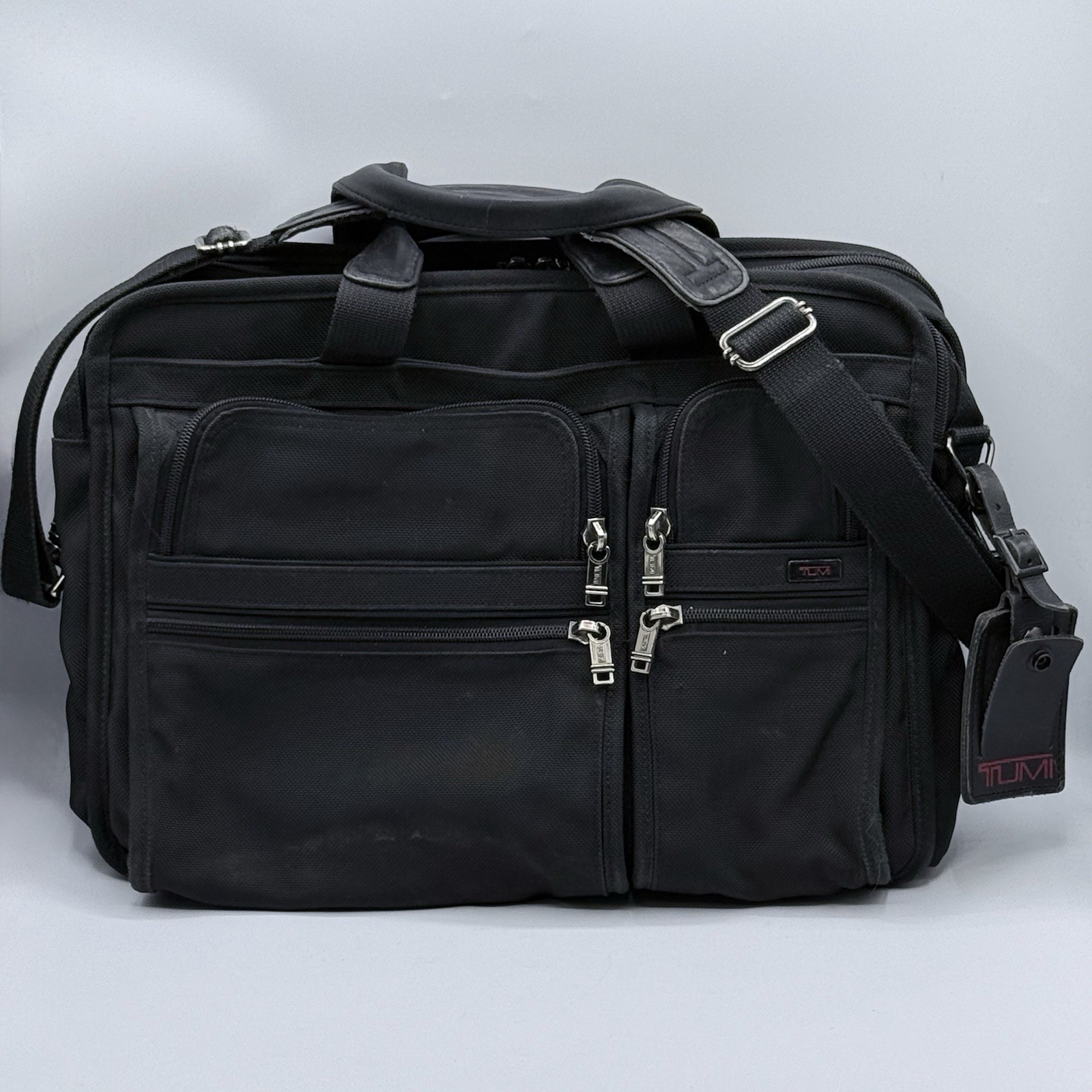 TUMI Alpha Black Ballistic expandable Laptop Business Briefcase 26041D4 EUC