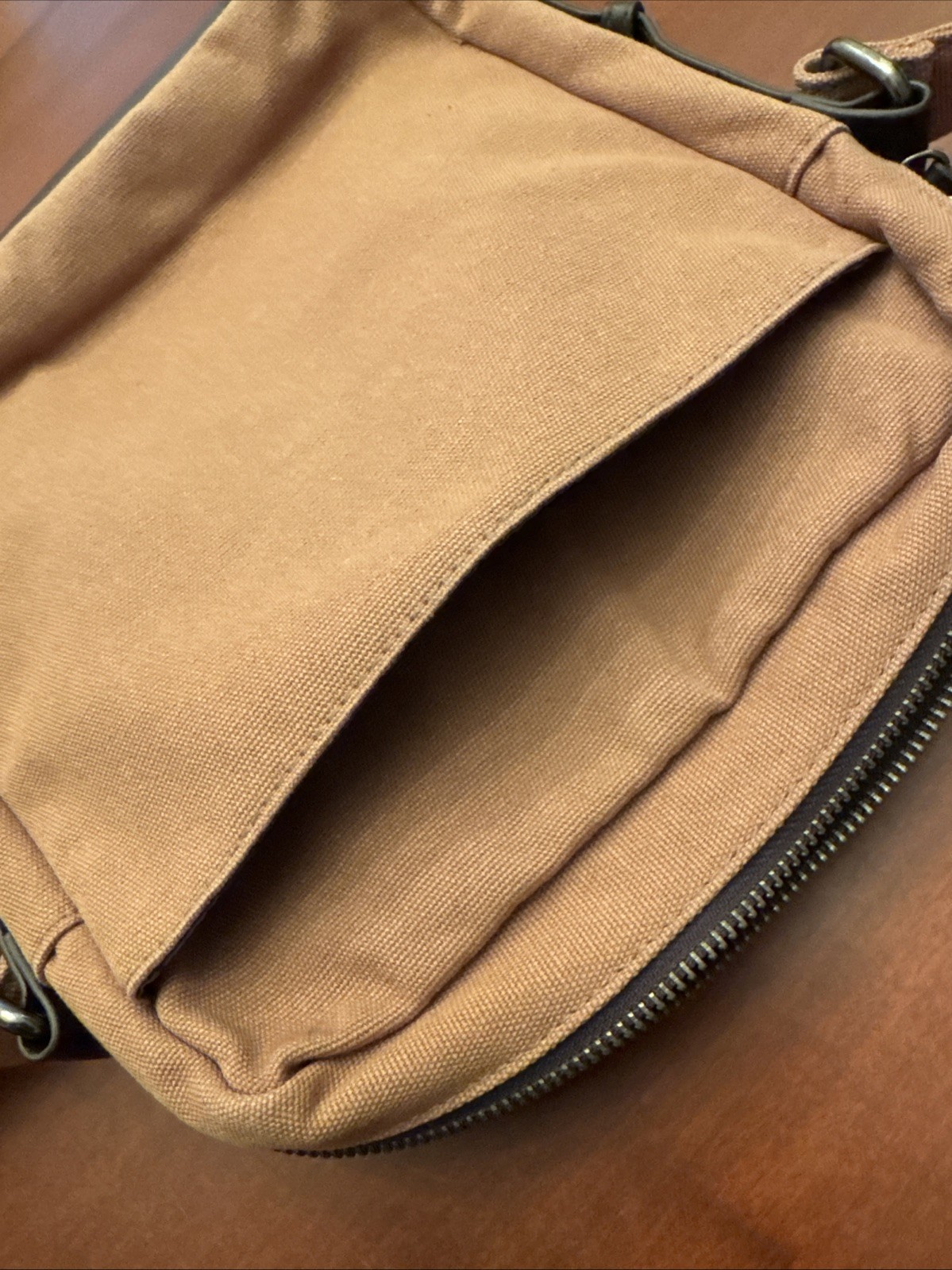 David Bitton Buffalo Messenger Crossbody Bag Brown/Tan Crossbody Unisex EUC
