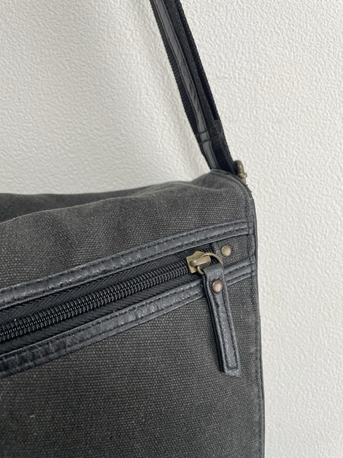 Chrome Cross Messenger Shoulder Bag Satchel Grey Japan Punk Biker Gothic Y2K 00s
