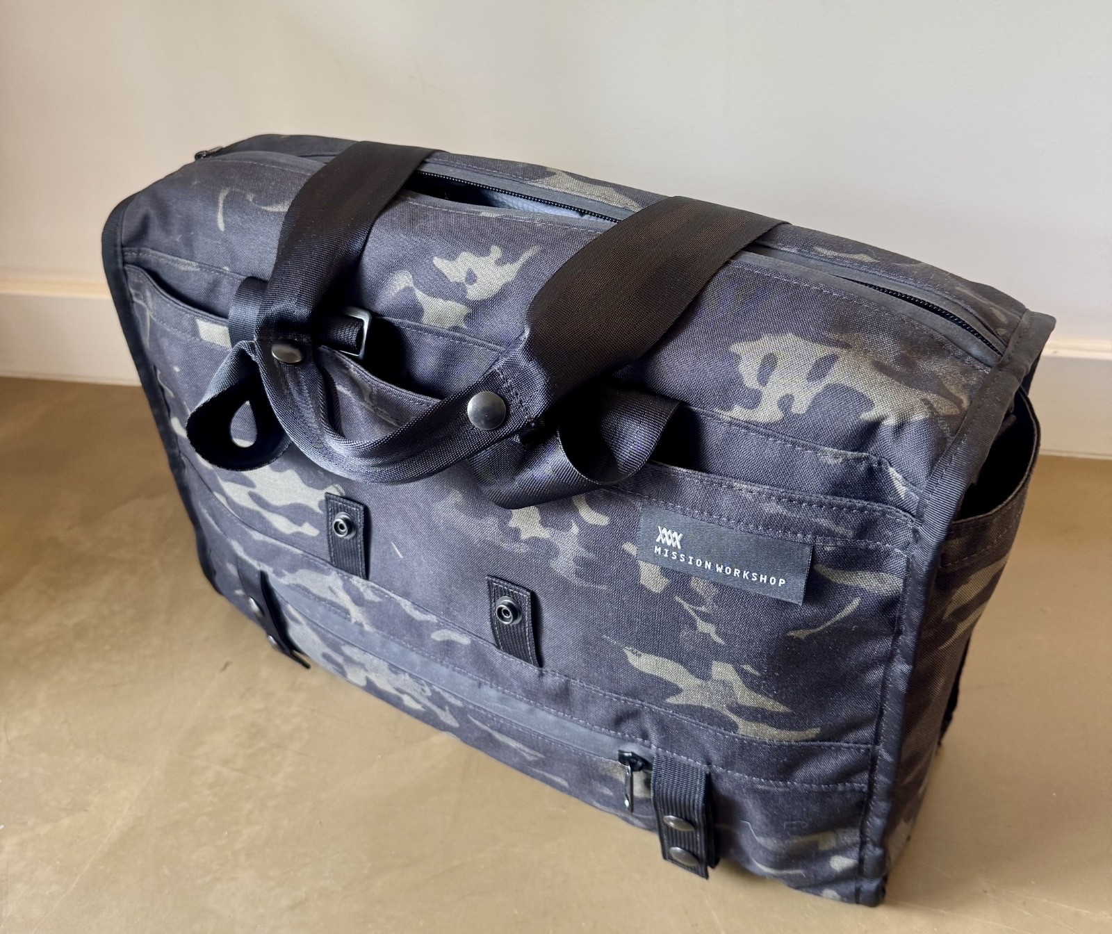 Mission Workshop Transit Laptop Brief 19L — Laptop Bag with Accessories