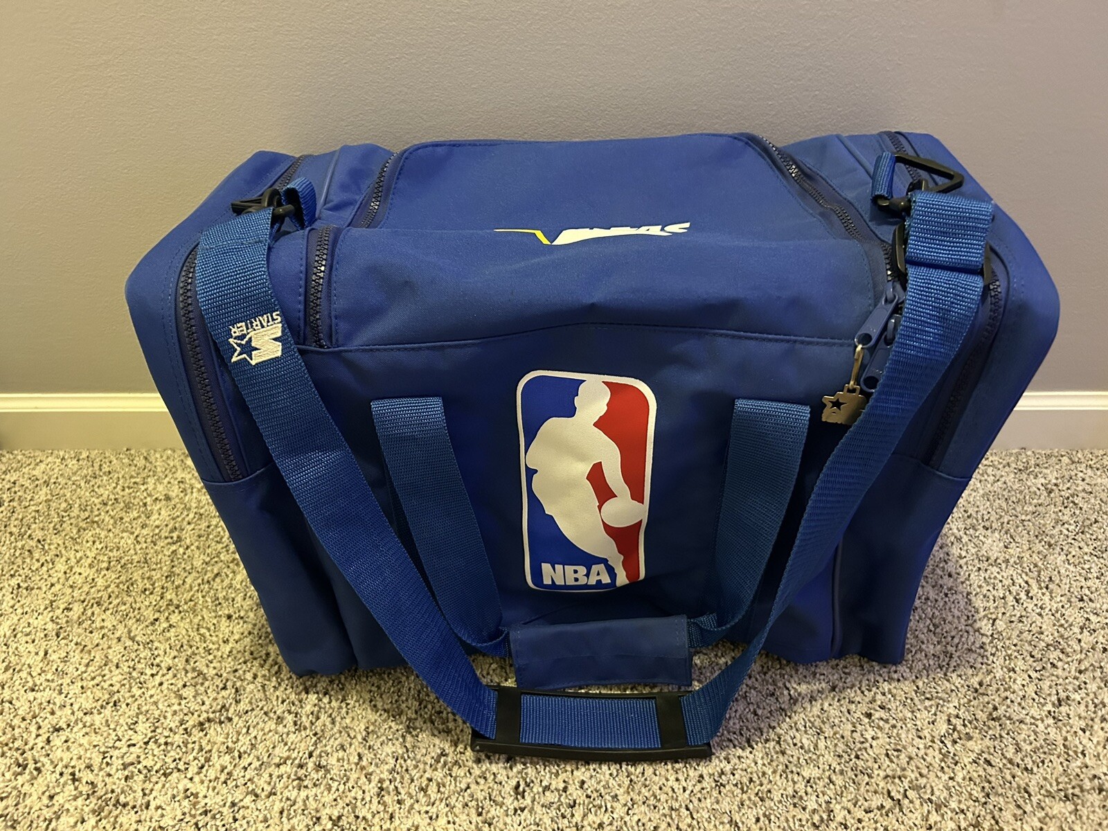 Starter, Gatorade Thirst Quencher NBA Basketball Bag.