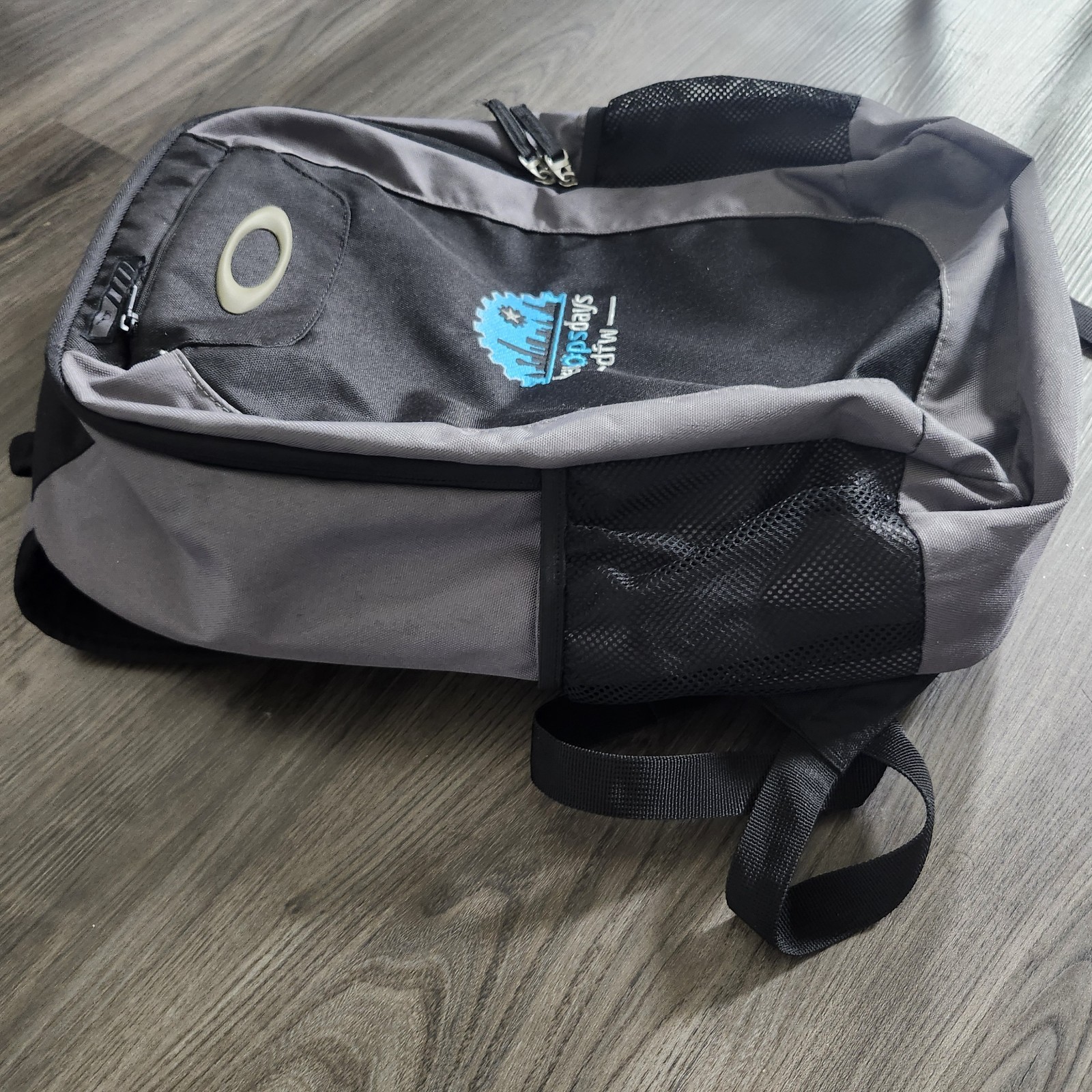 Oakley Enduro 20L 3.0 Backpack Fits 15″ Laptop Black Grey DevOpsDays Embroidery
