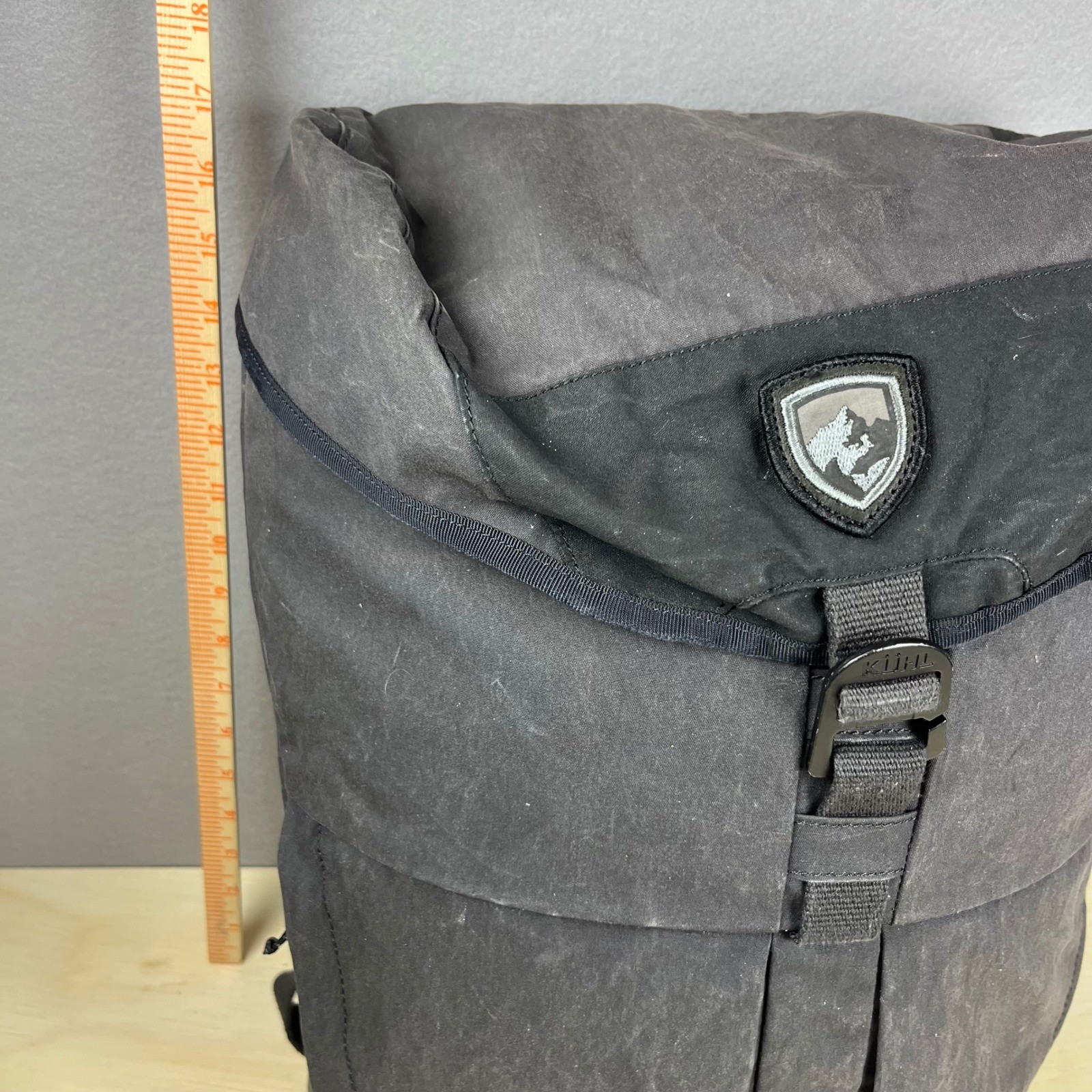 Kuhl Eskape 25L Backpack Charcoal Waxed Canvas Laptop Bag Outdoor Rucksack
