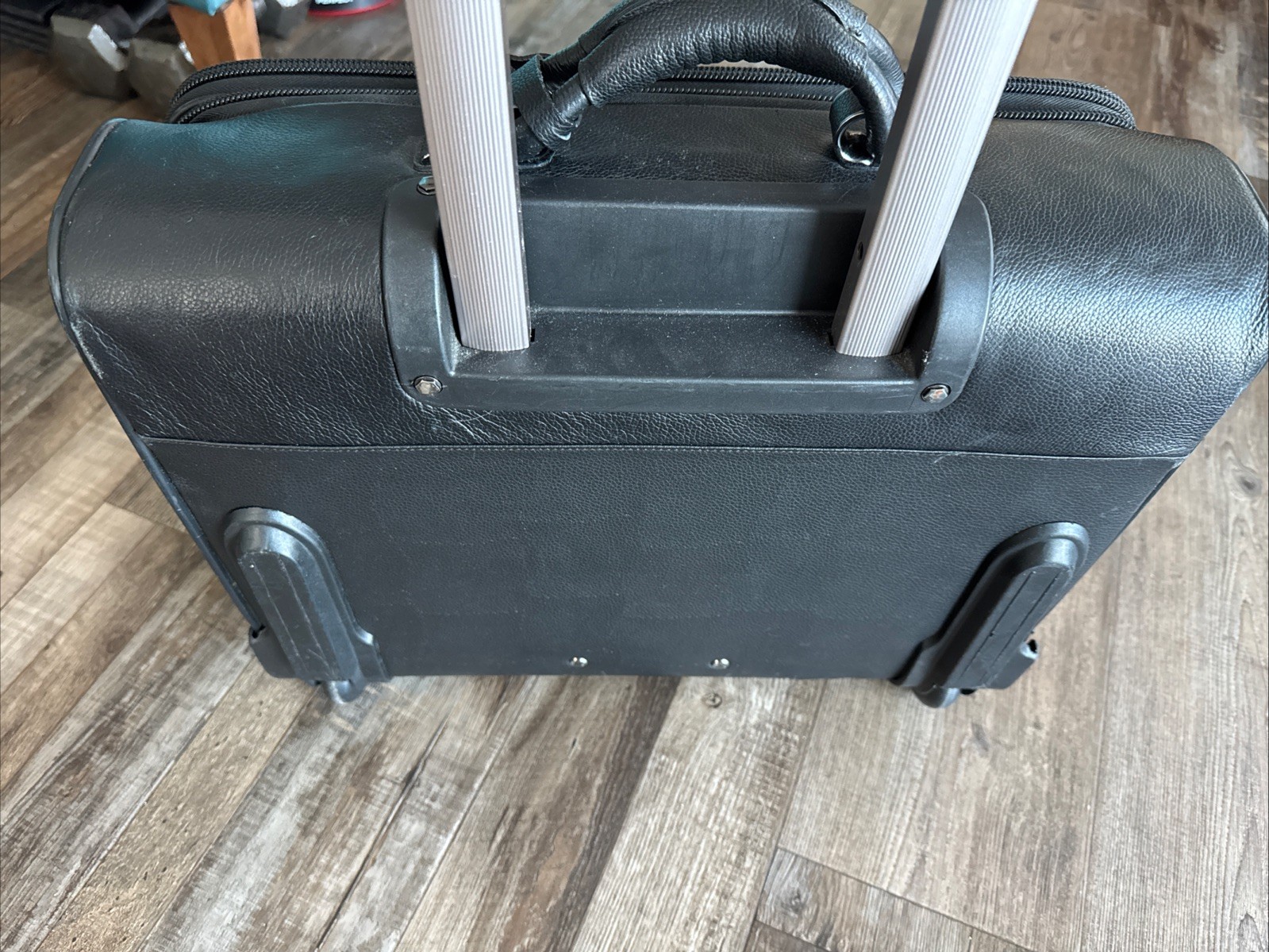Wanlima Black Leather Rolling Portfolio 18” x 14”